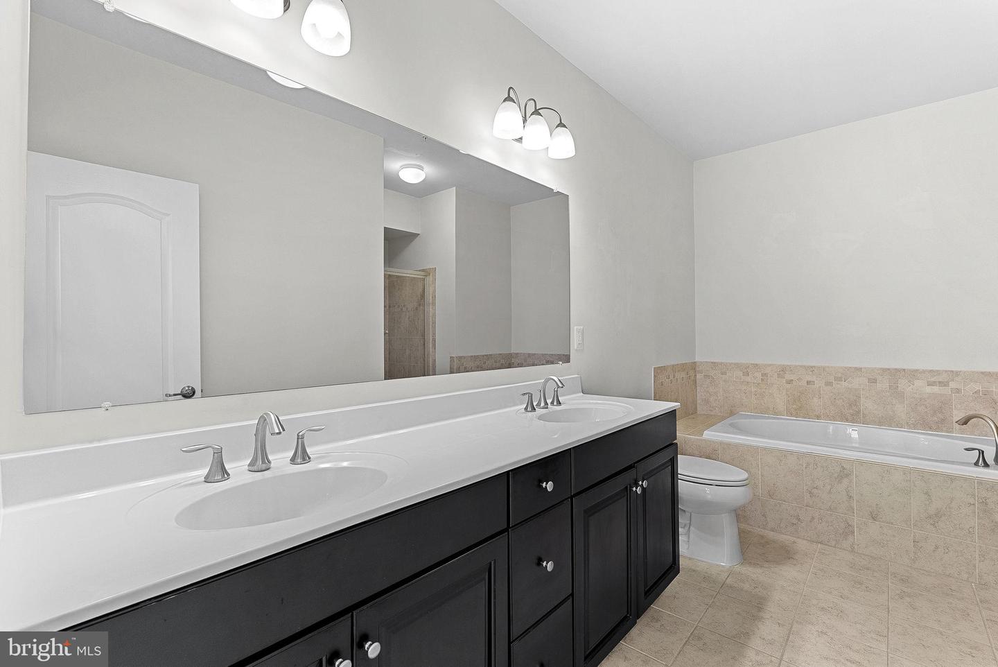 42621 CAPITOL VIEW TER, BROADLANDS, Virginia 20148, 3 Bedrooms Bedrooms, 11 Rooms Rooms,2 BathroomsBathrooms,Residential,For sale,42621 CAPITOL VIEW TER,VALO2105272 MLS # VALO2105272