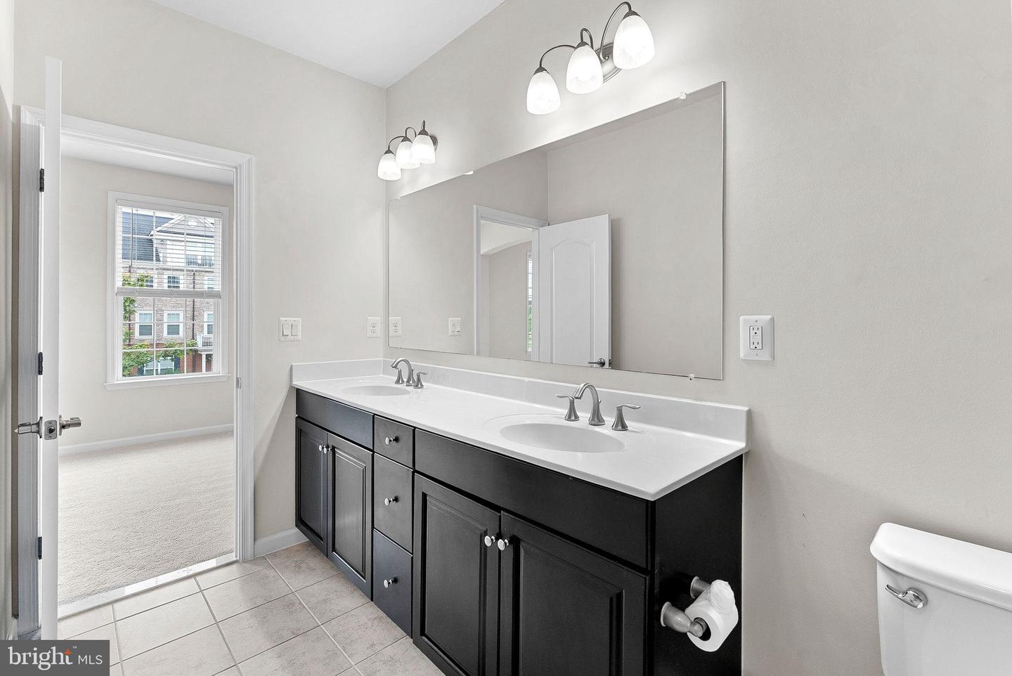 42621 CAPITOL VIEW TER, BROADLANDS, Virginia 20148, 3 Bedrooms Bedrooms, 11 Rooms Rooms,2 BathroomsBathrooms,Residential,For sale,42621 CAPITOL VIEW TER,VALO2105272 MLS # VALO2105272