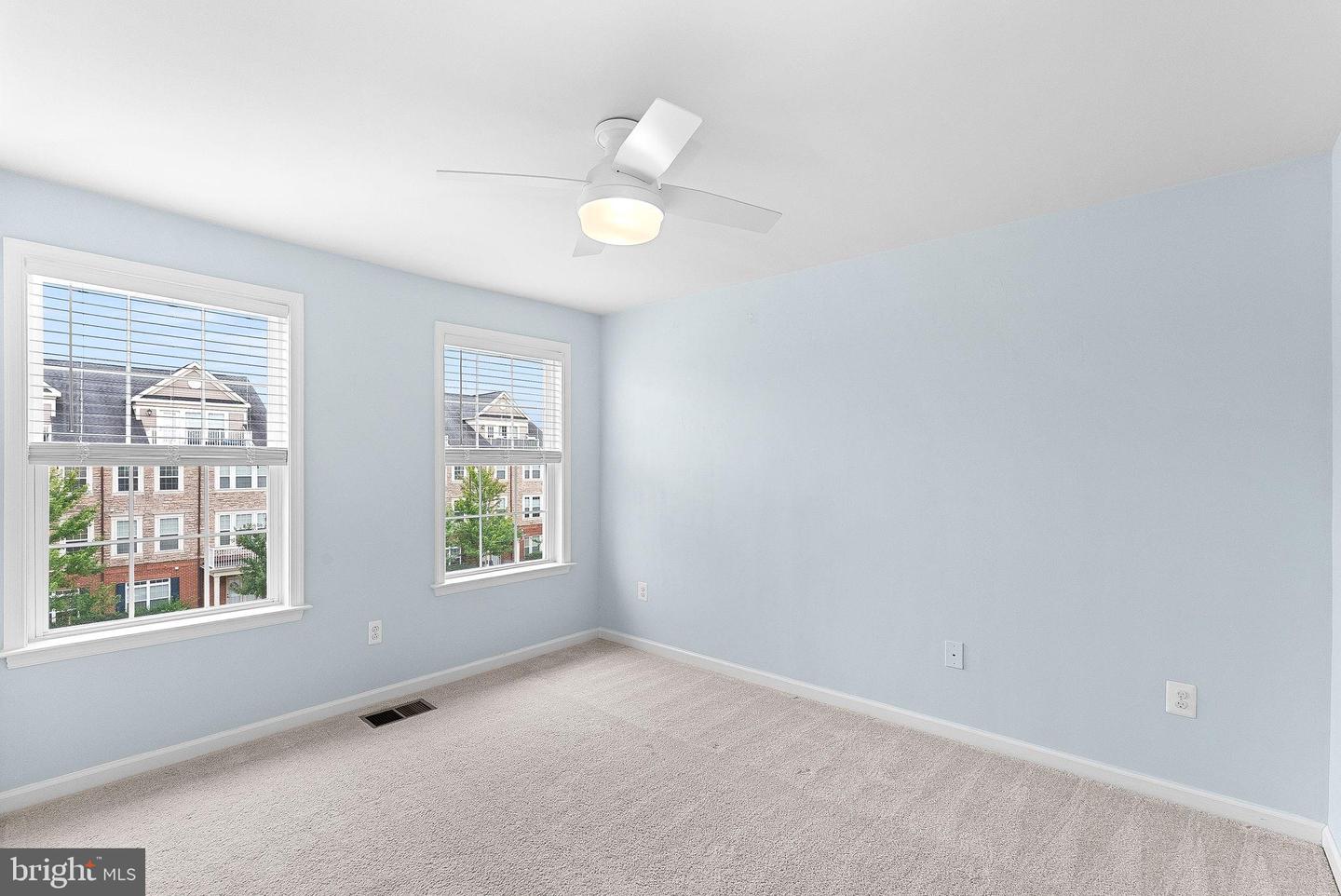 42621 CAPITOL VIEW TER, BROADLANDS, Virginia 20148, 3 Bedrooms Bedrooms, 11 Rooms Rooms,2 BathroomsBathrooms,Residential,For sale,42621 CAPITOL VIEW TER,VALO2105272 MLS # VALO2105272