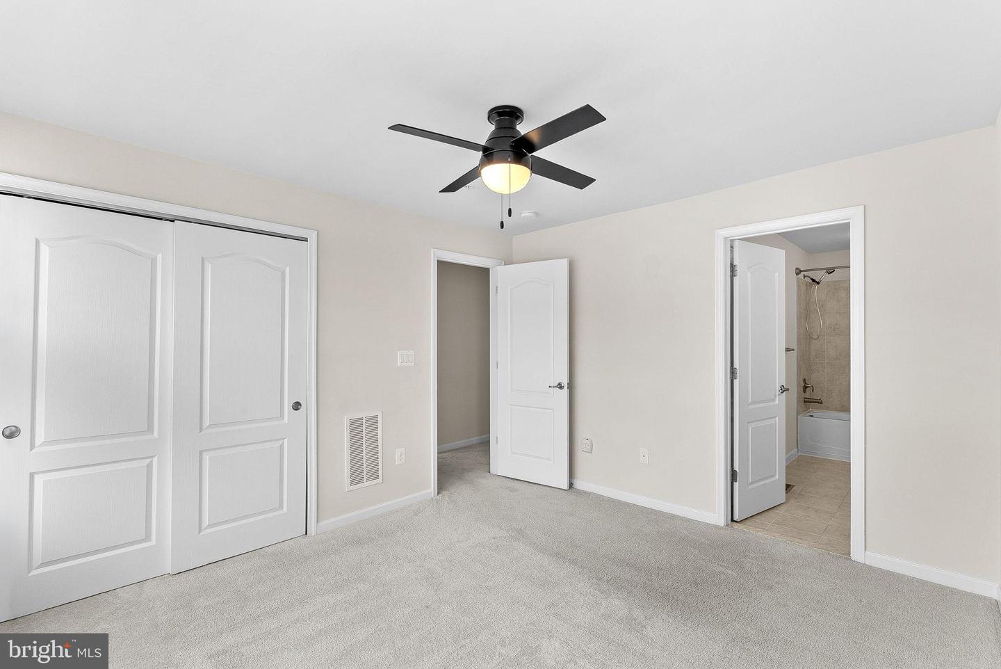42621 CAPITOL VIEW TER, BROADLANDS, Virginia 20148, 3 Bedrooms Bedrooms, 11 Rooms Rooms,2 BathroomsBathrooms,Residential,For sale,42621 CAPITOL VIEW TER,VALO2105272 MLS # VALO2105272