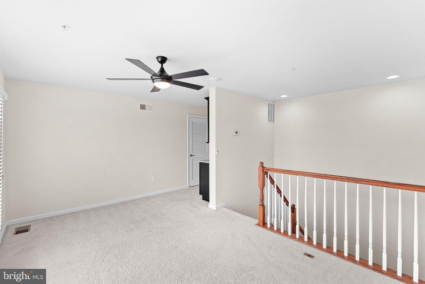 42621 CAPITOL VIEW TER, BROADLANDS, Virginia 20148, 3 Bedrooms Bedrooms, 11 Rooms Rooms,2 BathroomsBathrooms,Residential,For sale,42621 CAPITOL VIEW TER,VALO2105272 MLS # VALO2105272