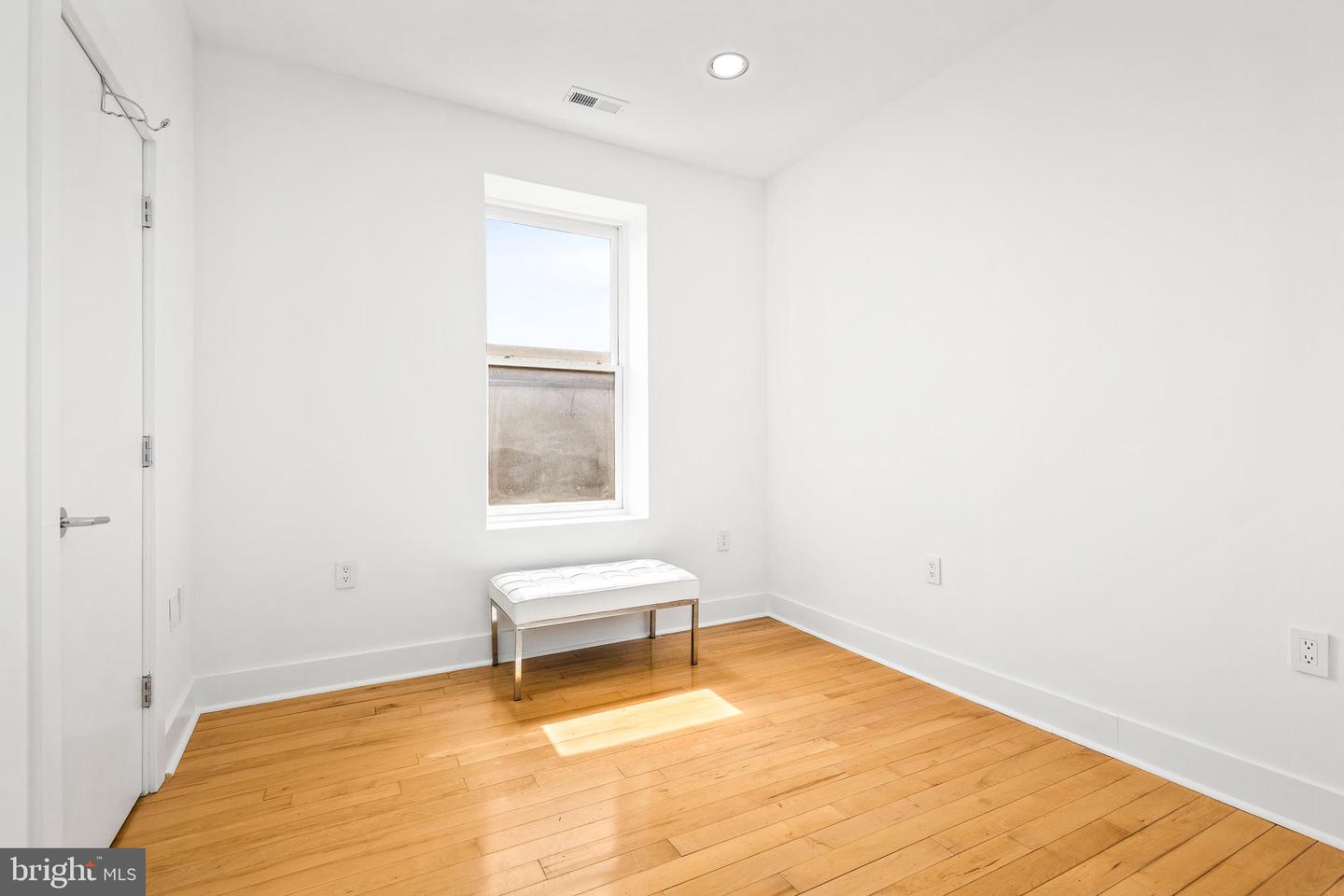 115 NEW YORK AVE NW #9, WASHINGTON, District Of Columbia 20001, 2 Bedrooms Bedrooms, ,2 BathroomsBathrooms,Residential,For sale,115 NEW YORK AVE NW #9,DCDC2216592 MLS # DCDC2216592