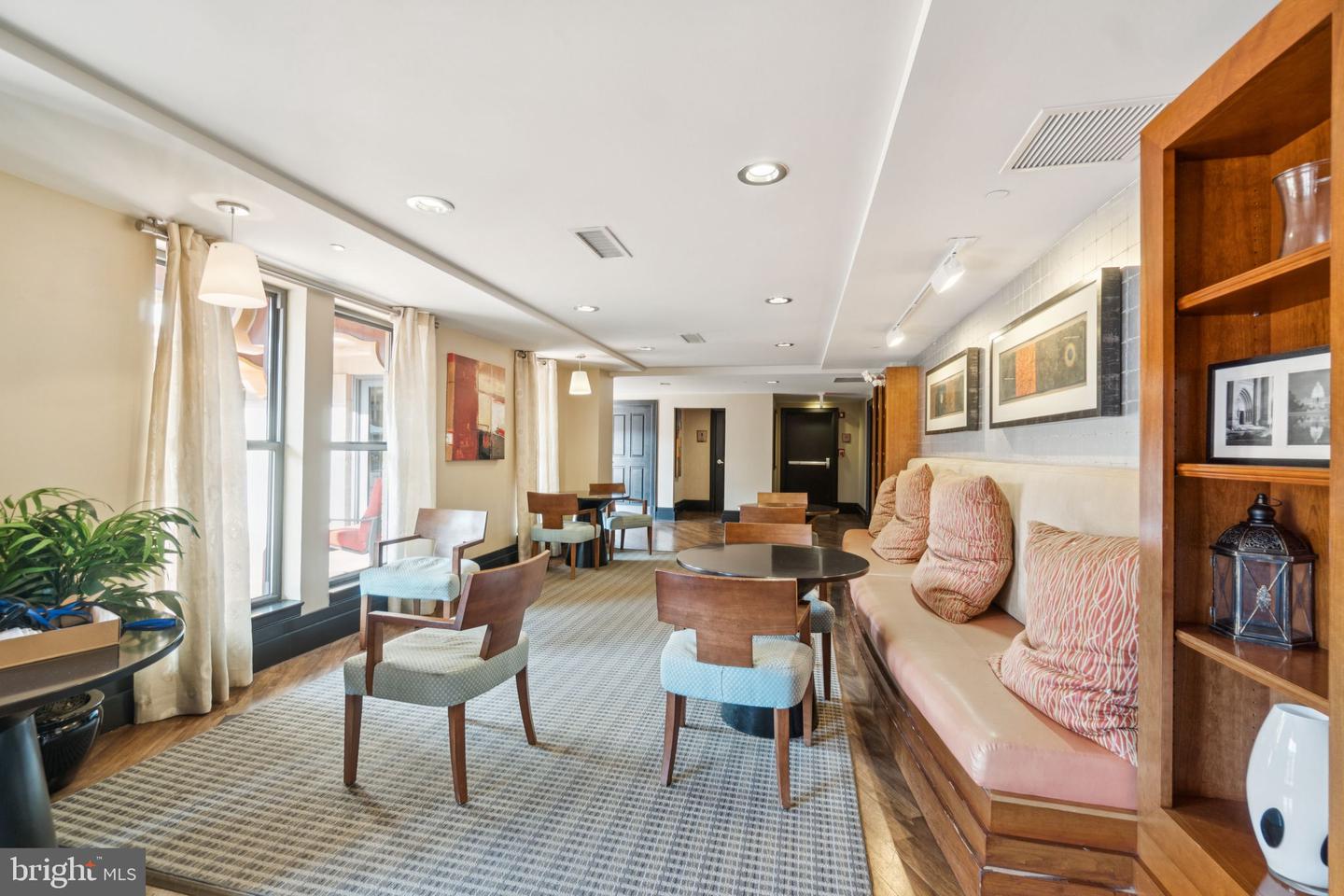 777 7TH ST NW #1024, WASHINGTON, District Of Columbia 20001, 2 Bedrooms Bedrooms, ,2 BathroomsBathrooms,Residential,For sale,777 7TH ST NW #1024,DCDC2216606 MLS # DCDC2216606