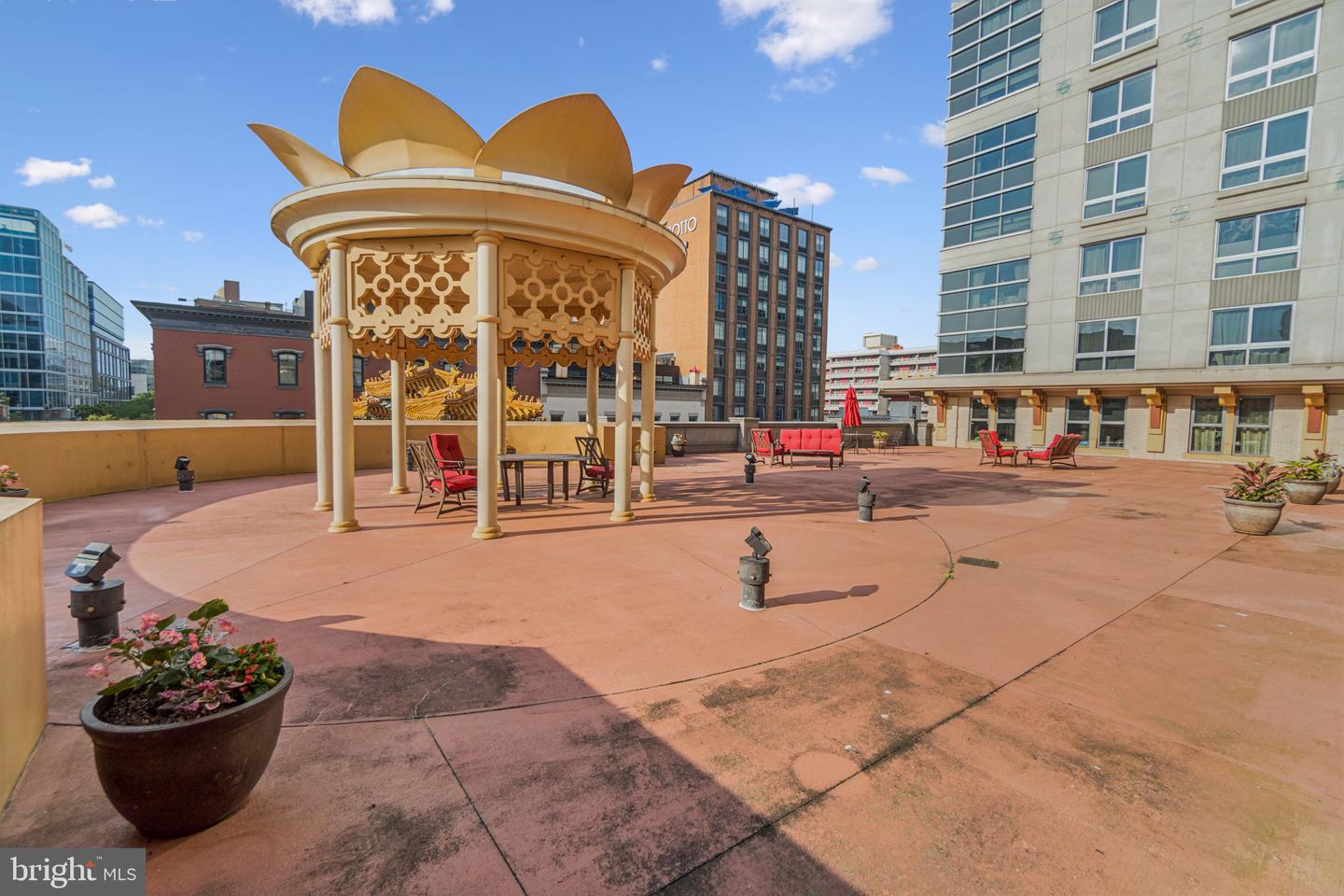 777 7TH ST NW #1024, WASHINGTON, District Of Columbia 20001, 2 Bedrooms Bedrooms, ,2 BathroomsBathrooms,Residential,For sale,777 7TH ST NW #1024,DCDC2216606 MLS # DCDC2216606