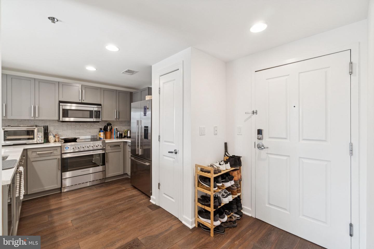 777 7TH ST NW #1024, WASHINGTON, District Of Columbia 20001, 2 Bedrooms Bedrooms, ,2 BathroomsBathrooms,Residential,For sale,777 7TH ST NW #1024,DCDC2216606 MLS # DCDC2216606