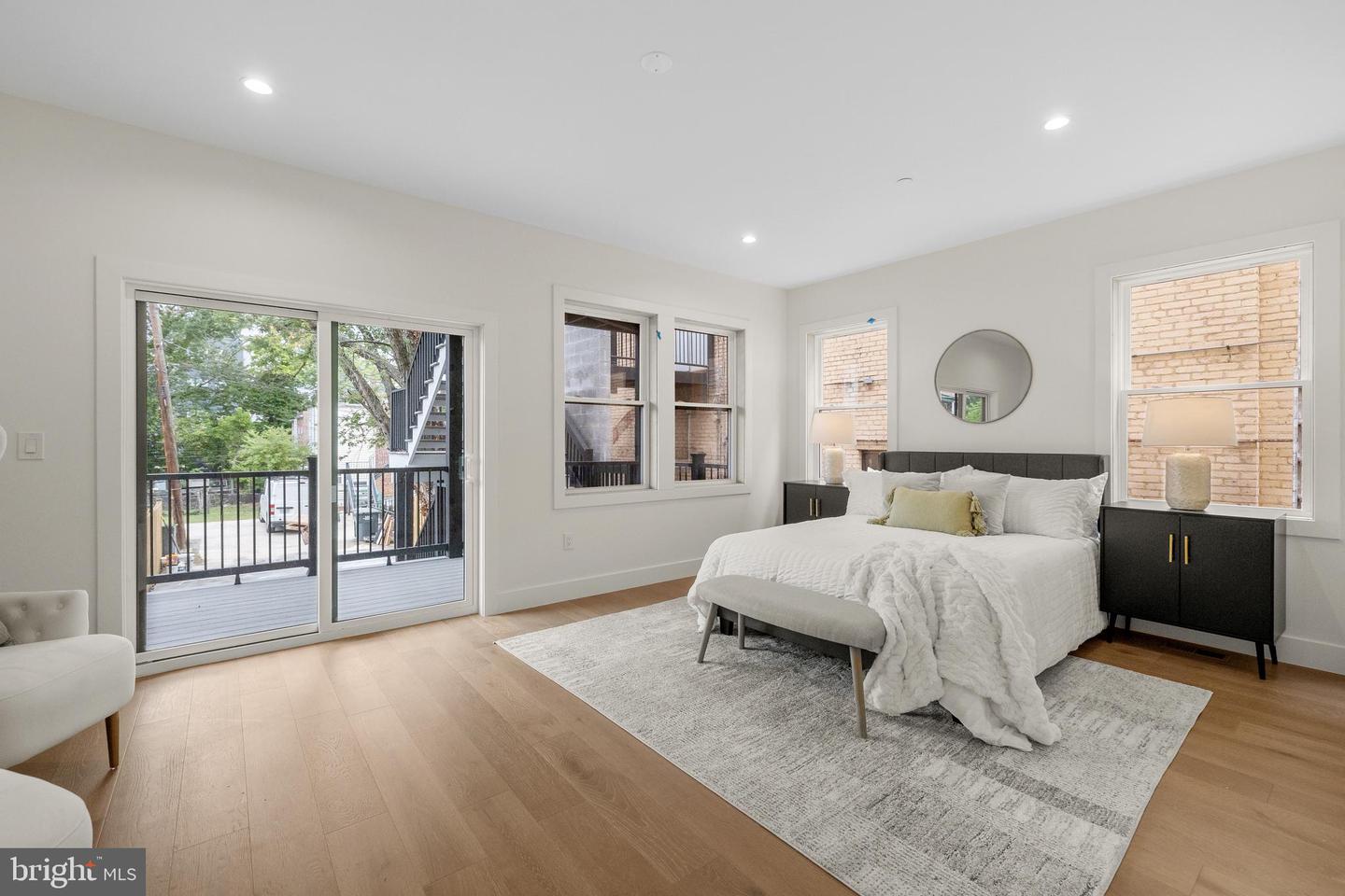 3916 8TH ST NW #B, WASHINGTON, District Of Columbia 20011, 3 Bedrooms Bedrooms, ,3 BathroomsBathrooms,Residential,For sale,3916 8TH ST NW #B,DCDC2216614 MLS # DCDC2216614