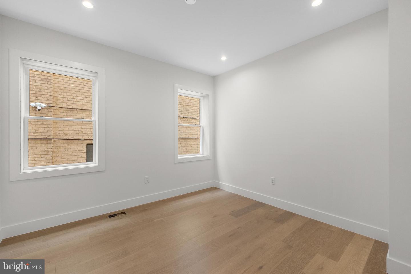 3916 8TH ST NW #B, WASHINGTON, District Of Columbia 20011, 3 Bedrooms Bedrooms, ,3 BathroomsBathrooms,Residential,For sale,3916 8TH ST NW #B,DCDC2216614 MLS # DCDC2216614