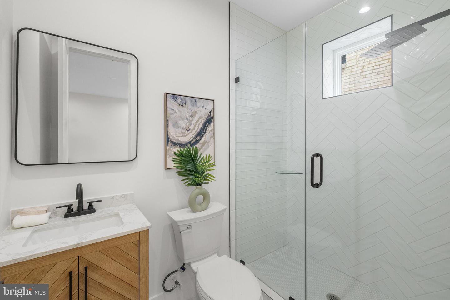 3916 8TH ST NW #B, WASHINGTON, District Of Columbia 20011, 3 Bedrooms Bedrooms, ,3 BathroomsBathrooms,Residential,For sale,3916 8TH ST NW #B,DCDC2216614 MLS # DCDC2216614