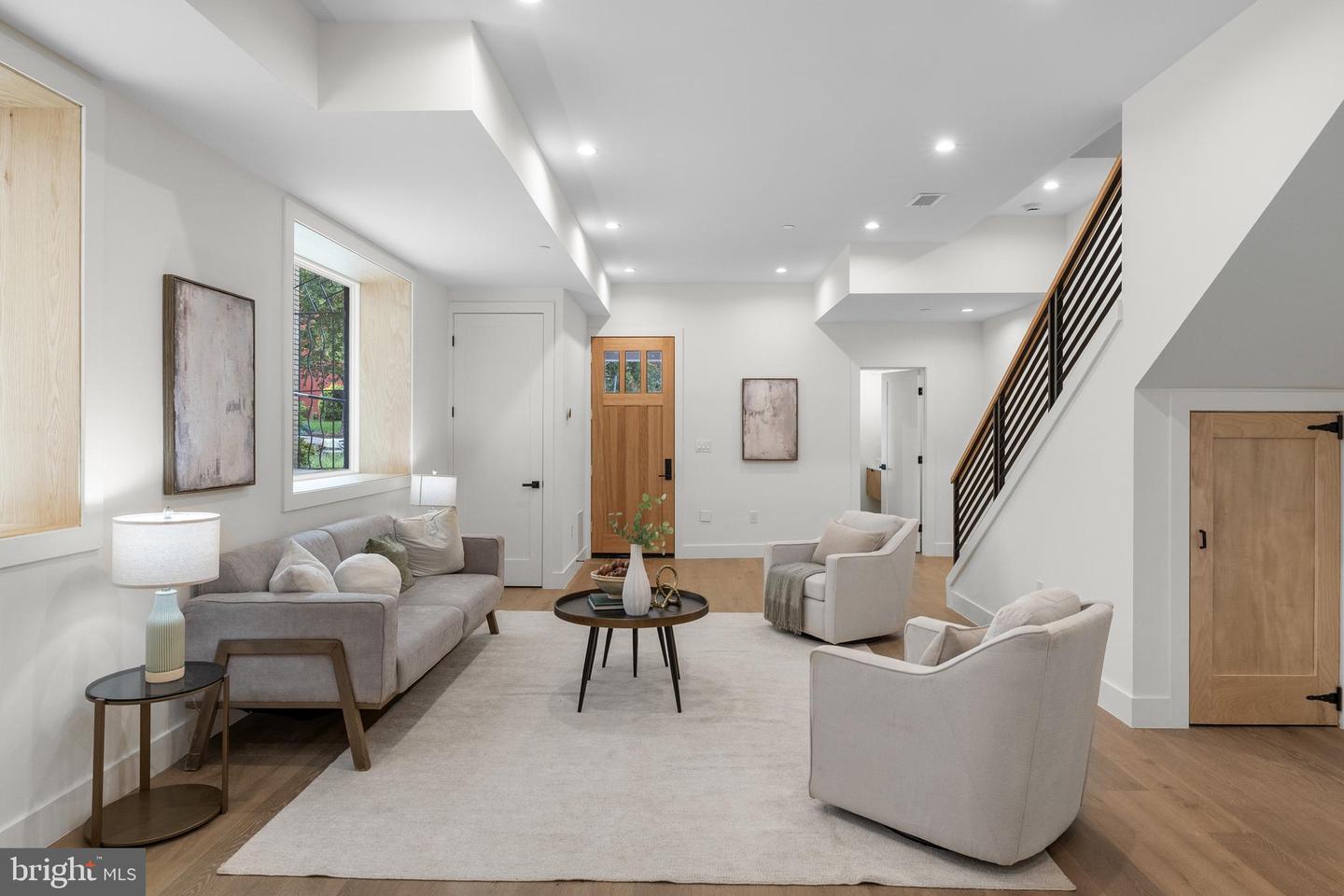 3916 8TH ST NW #B, WASHINGTON, District Of Columbia 20011, 3 Bedrooms Bedrooms, ,3 BathroomsBathrooms,Residential,For sale,3916 8TH ST NW #B,DCDC2216614 MLS # DCDC2216614