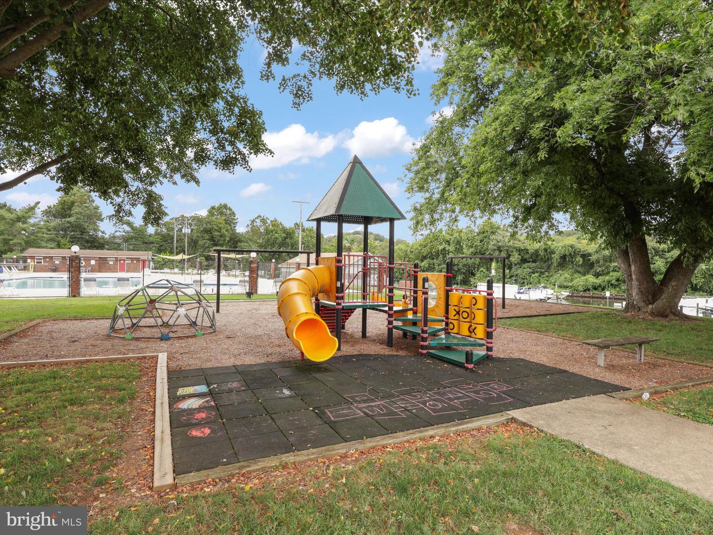 12717 GORDON BLVD #118, WOODBRIDGE, Virginia 22192, 3 Bedrooms Bedrooms, ,2 BathroomsBathrooms,Residential,For sale,12717 GORDON BLVD #118,VAPW2102514 MLS # VAPW2102514