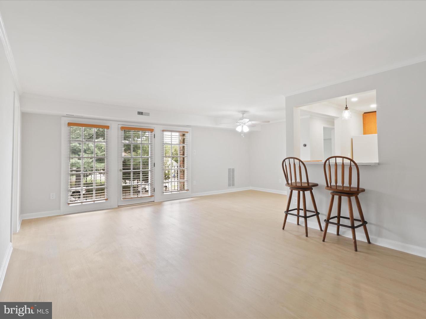 12717 GORDON BLVD #118, WOODBRIDGE, Virginia 22192, 3 Bedrooms Bedrooms, ,2 BathroomsBathrooms,Residential,For sale,12717 GORDON BLVD #118,VAPW2102514 MLS # VAPW2102514