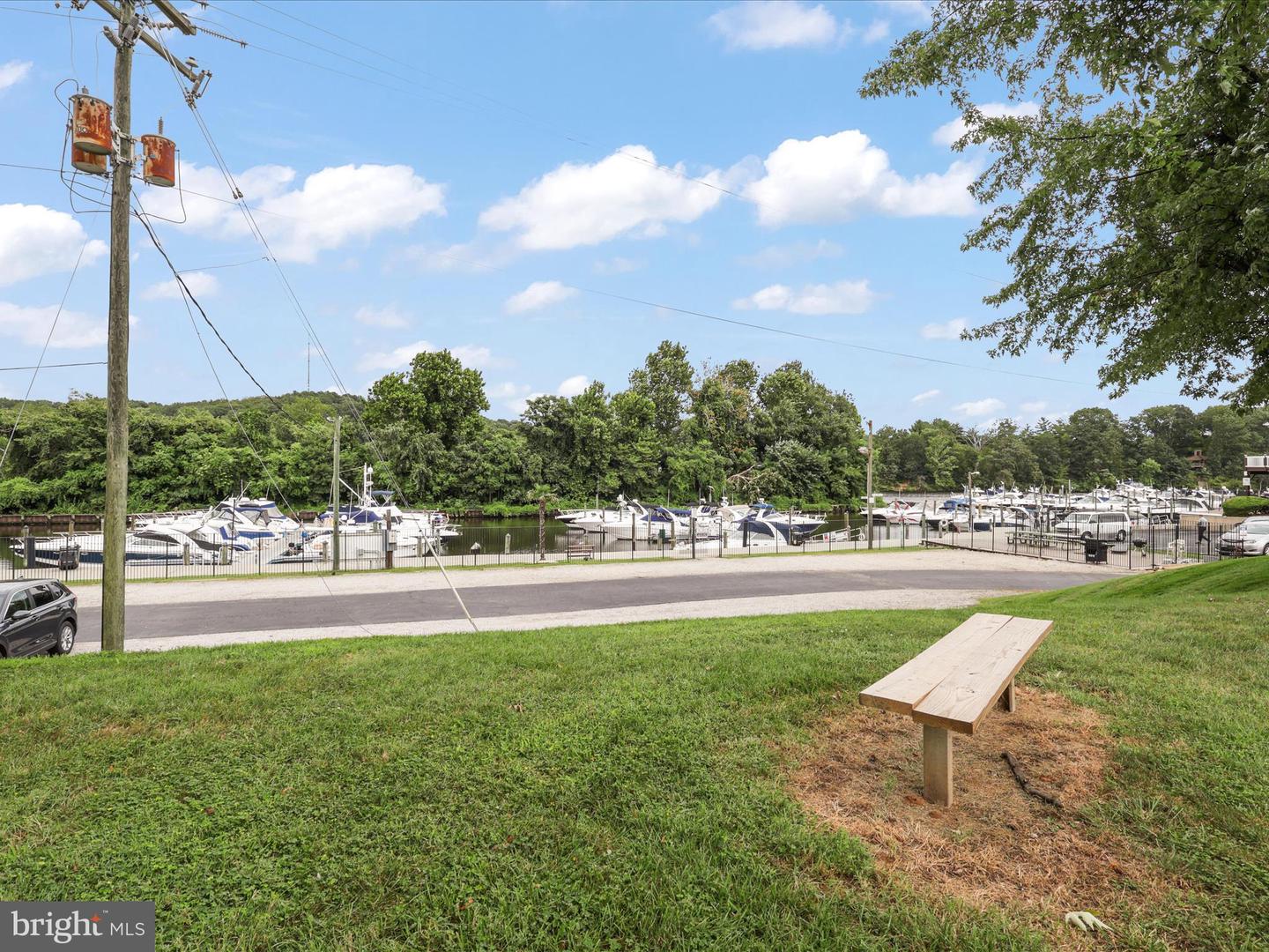 12717 GORDON BLVD #118, WOODBRIDGE, Virginia 22192, 3 Bedrooms Bedrooms, ,2 BathroomsBathrooms,Residential,For sale,12717 GORDON BLVD #118,VAPW2102514 MLS # VAPW2102514