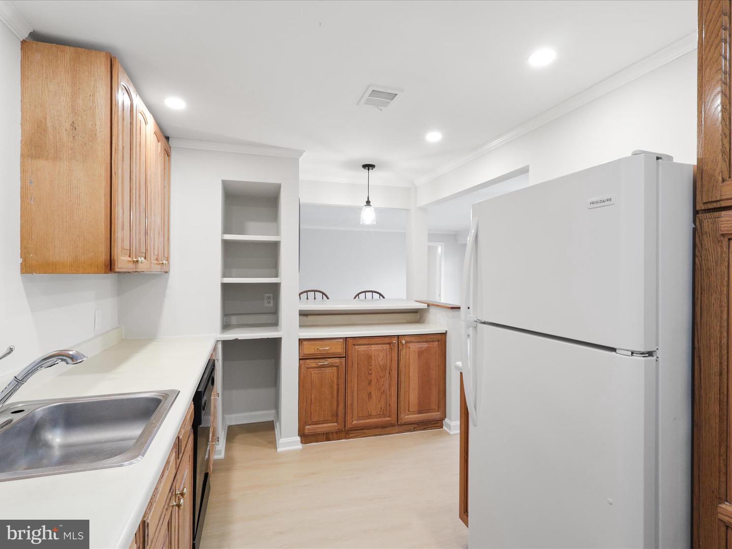 12717 GORDON BLVD #118, WOODBRIDGE, Virginia 22192, 3 Bedrooms Bedrooms, ,2 BathroomsBathrooms,Residential,For sale,12717 GORDON BLVD #118,VAPW2102514 MLS # VAPW2102514