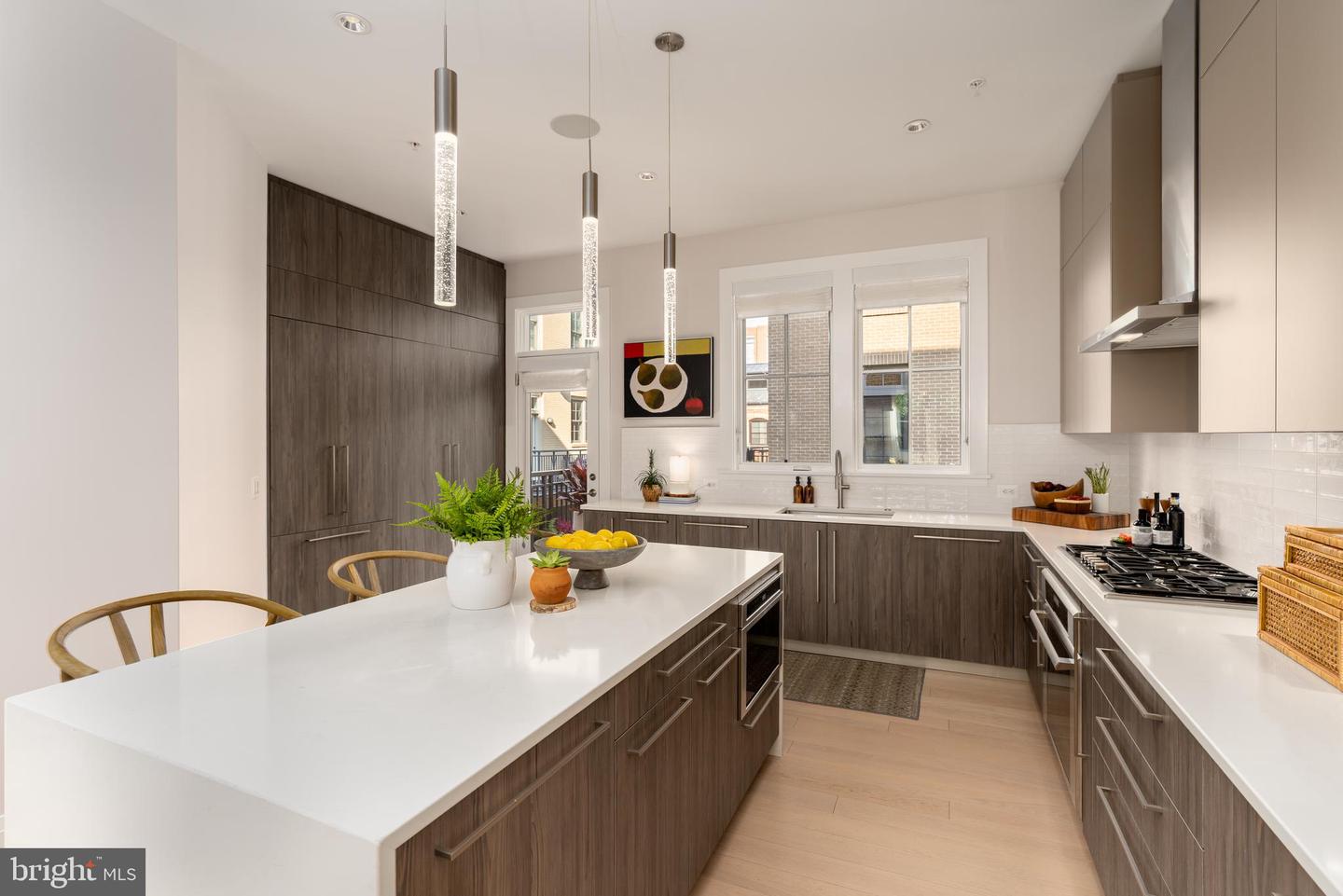306 S UNION ST, ALEXANDRIA, Virginia 22314, 3 Bedrooms Bedrooms, ,3 BathroomsBathrooms,Residential,For sale,306 S UNION ST,VAAX2048944 MLS # VAAX2048944