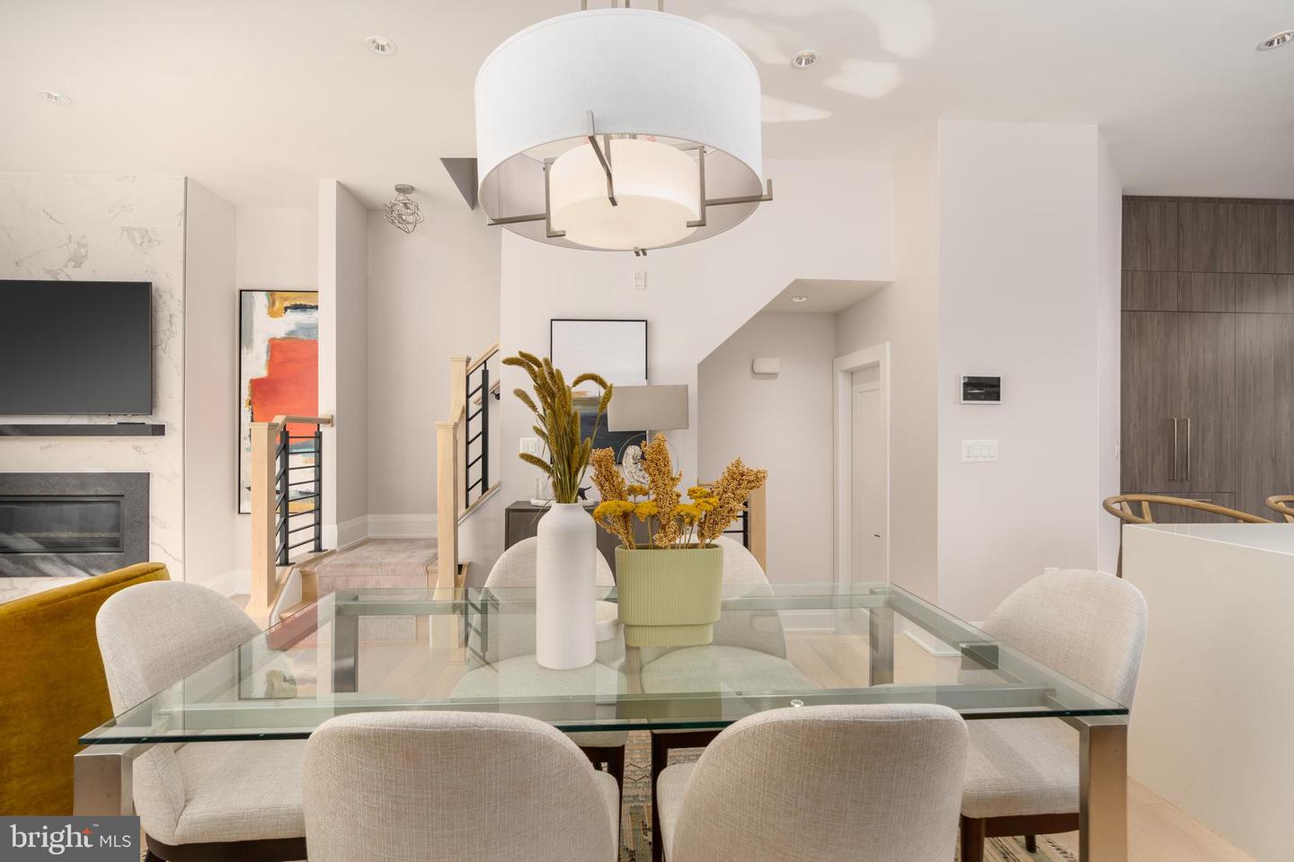 306 S UNION ST, ALEXANDRIA, Virginia 22314, 3 Bedrooms Bedrooms, ,3 BathroomsBathrooms,Residential,For sale,306 S UNION ST,VAAX2048944 MLS # VAAX2048944