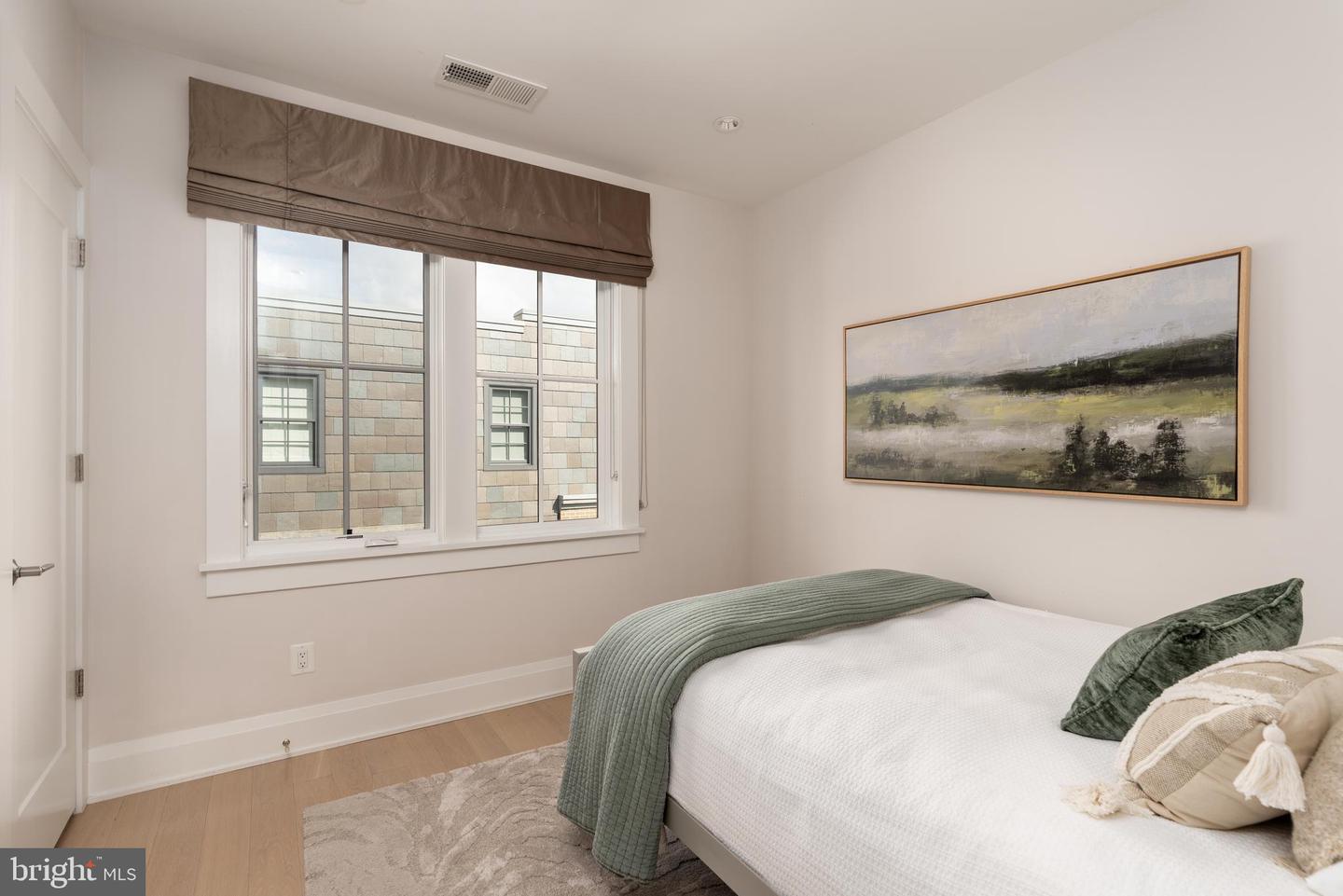 306 S UNION ST, ALEXANDRIA, Virginia 22314, 3 Bedrooms Bedrooms, ,3 BathroomsBathrooms,Residential,For sale,306 S UNION ST,VAAX2048944 MLS # VAAX2048944