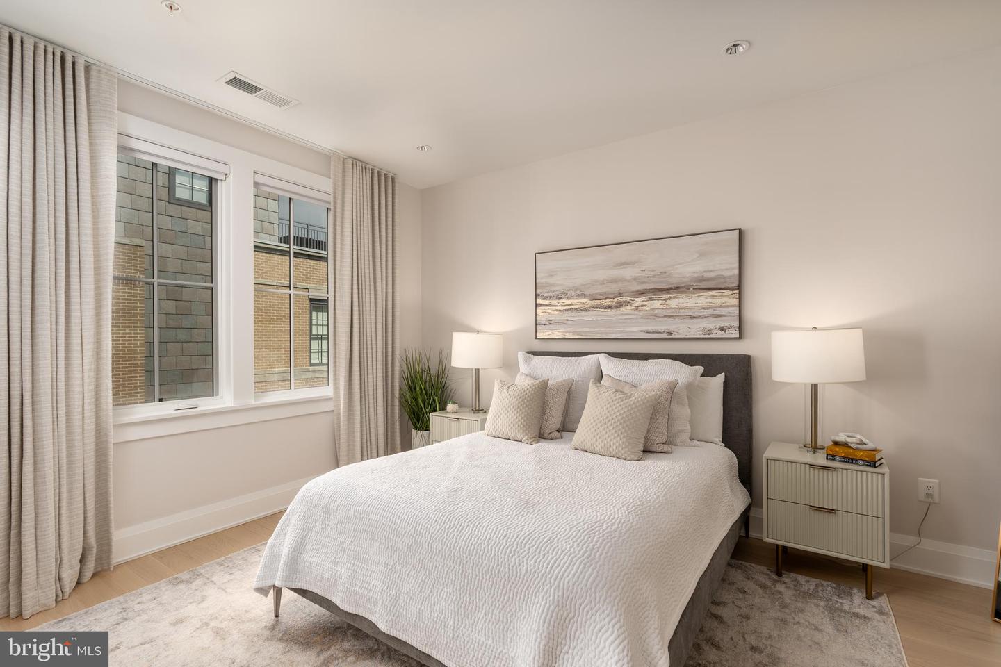 306 S UNION ST, ALEXANDRIA, Virginia 22314, 3 Bedrooms Bedrooms, ,3 BathroomsBathrooms,Residential,For sale,306 S UNION ST,VAAX2048944 MLS # VAAX2048944