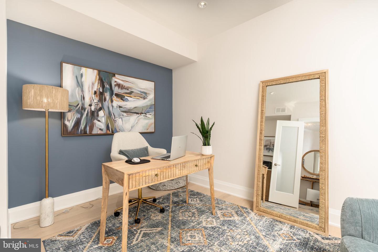 306 S UNION ST, ALEXANDRIA, Virginia 22314, 3 Bedrooms Bedrooms, ,3 BathroomsBathrooms,Residential,For sale,306 S UNION ST,VAAX2048944 MLS # VAAX2048944