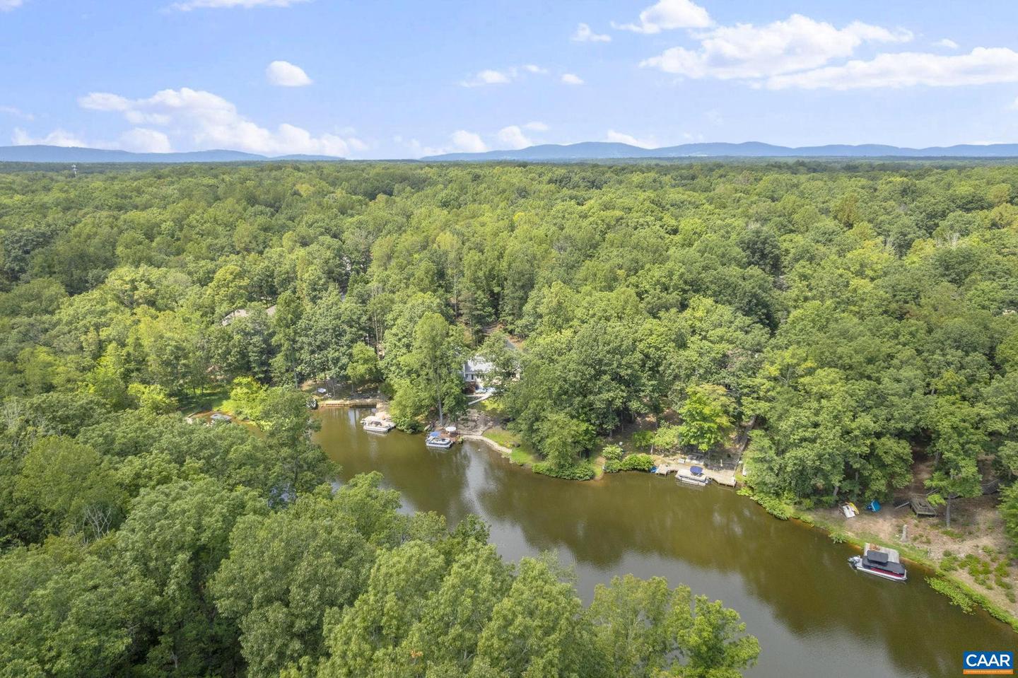 28 POSSUM LN, PALMYRA, Virginia 22963, 3 Bedrooms Bedrooms, ,2 BathroomsBathrooms,Residential,For sale,28 POSSUM LN,668172 MLS # 668172