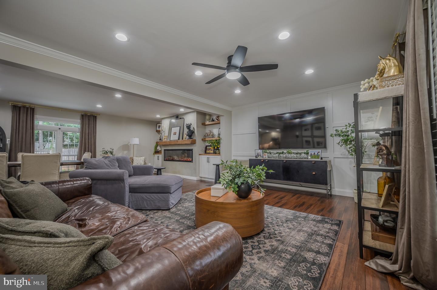 15020 WOODGLEN CT, DUMFRIES, Virginia 22025, 6 Bedrooms Bedrooms, ,3 BathroomsBathrooms,Residential,For sale,15020 WOODGLEN CT,VAPW2102598 MLS # VAPW2102598