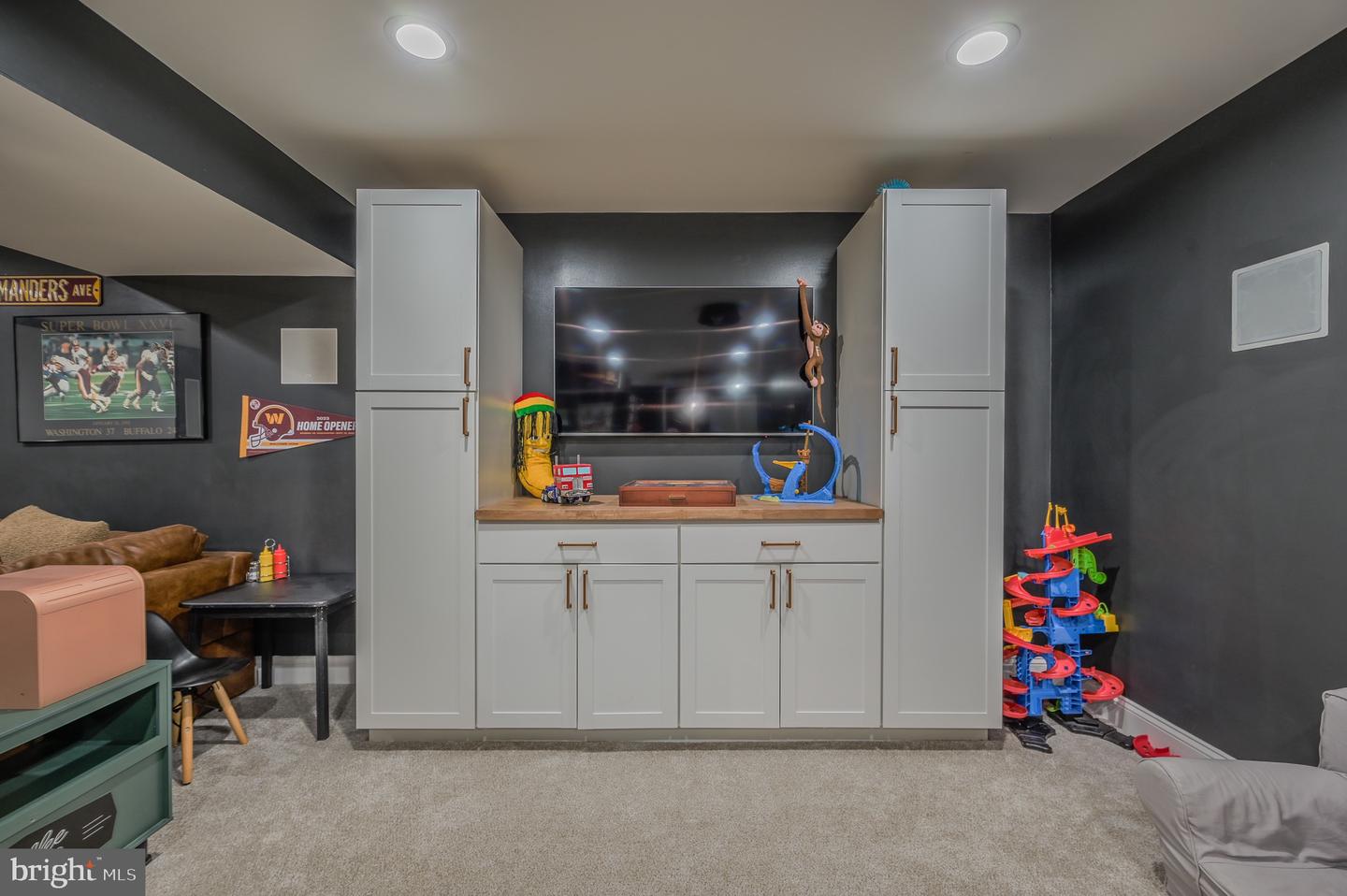 15020 WOODGLEN CT, DUMFRIES, Virginia 22025, 6 Bedrooms Bedrooms, ,3 BathroomsBathrooms,Residential,For sale,15020 WOODGLEN CT,VAPW2102598 MLS # VAPW2102598