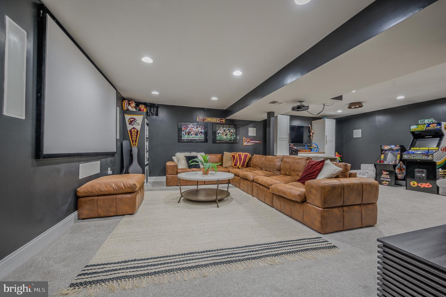 15020 WOODGLEN CT, DUMFRIES, Virginia 22025, 6 Bedrooms Bedrooms, ,3 BathroomsBathrooms,Residential,For sale,15020 WOODGLEN CT,VAPW2102598 MLS # VAPW2102598