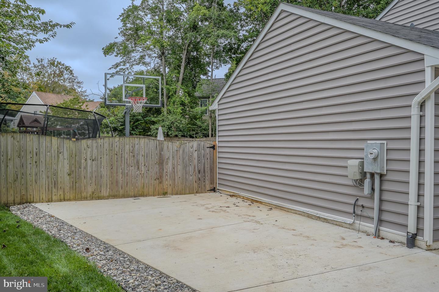 15020 WOODGLEN CT, DUMFRIES, Virginia 22025, 6 Bedrooms Bedrooms, ,3 BathroomsBathrooms,Residential,For sale,15020 WOODGLEN CT,VAPW2102598 MLS # VAPW2102598