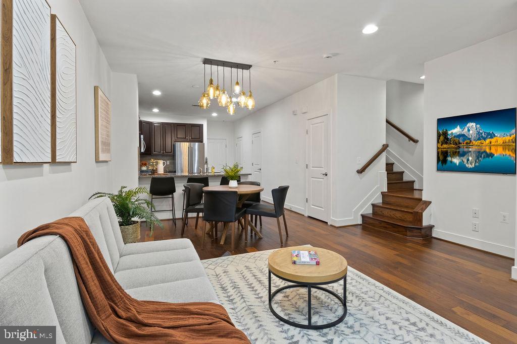 2215 RICHMOND HWY #101, ALEXANDRIA, Virginia 22301, 3 Bedrooms Bedrooms, ,2 BathroomsBathrooms,Residential,For sale,2215 RICHMOND HWY #101,VAAX2048958 MLS # VAAX2048958