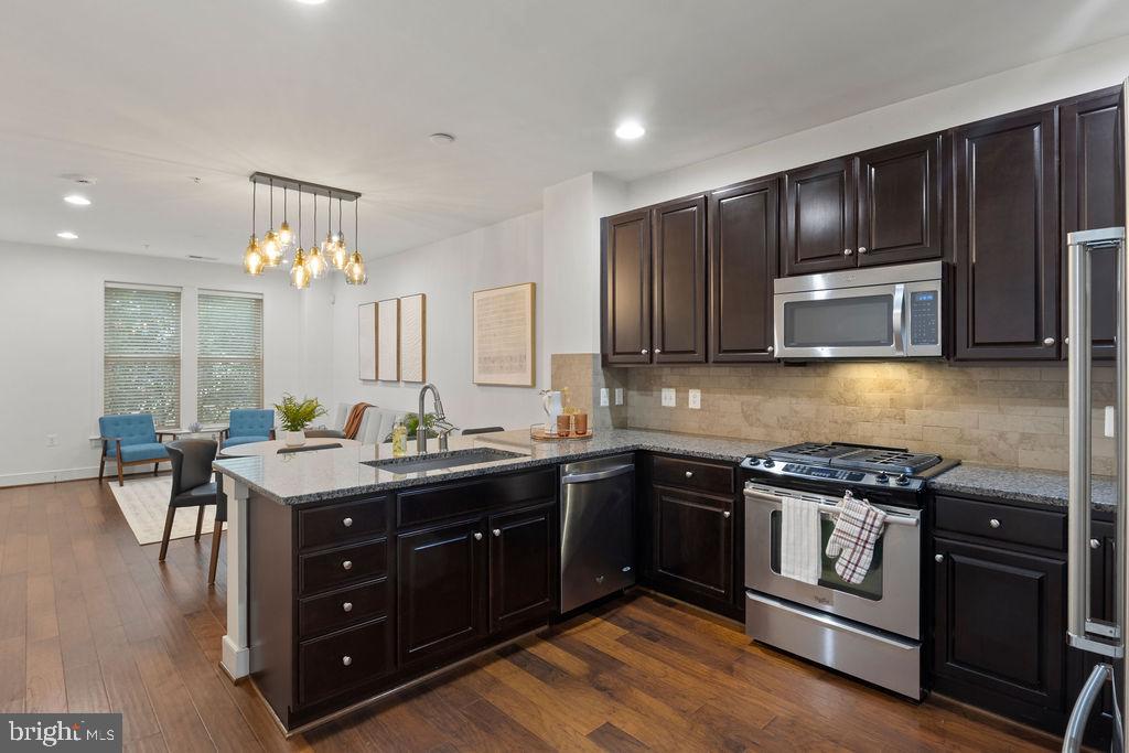 2215 RICHMOND HWY #101, ALEXANDRIA, Virginia 22301, 3 Bedrooms Bedrooms, ,2 BathroomsBathrooms,Residential,For sale,2215 RICHMOND HWY #101,VAAX2048958 MLS # VAAX2048958