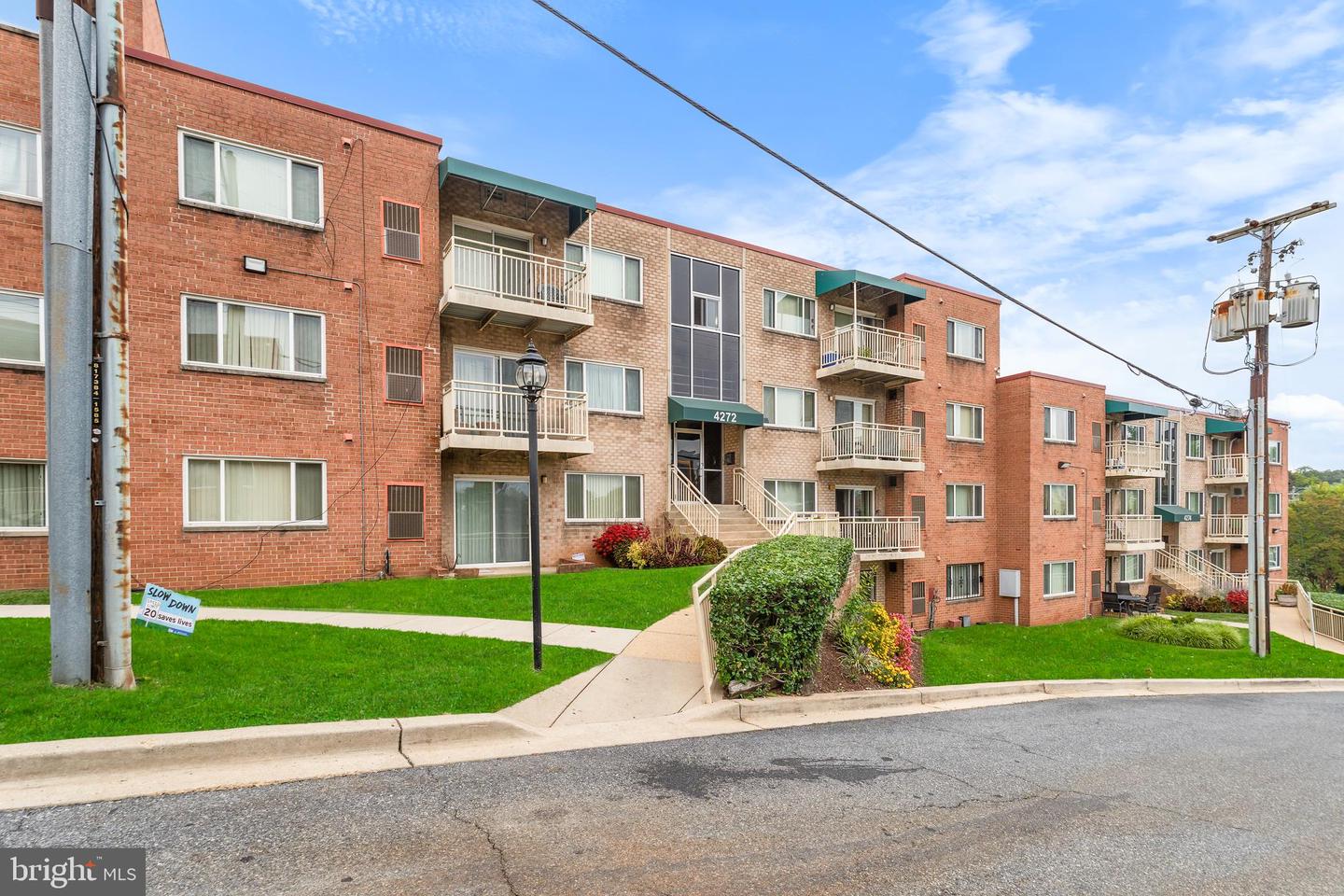 4272 EAST CAPITOL ST E #2, WASHINGTON, District Of Columbia 20019, 1 Bedroom Bedrooms, ,1 BathroomBathrooms,Residential,For sale,4272 EAST CAPITOL ST E #2,DCDC2216652 MLS # DCDC2216652 4272 EAST CAPITOL ST E #2, WASHINGTON, District Of Columbia 20019, 1 Bedroom Bedrooms, ,1 BathroomBathrooms,Residential,For sale,4272 EAST CAPITOL ST E #2,DCDC2216652 MLS # DCDC2216652