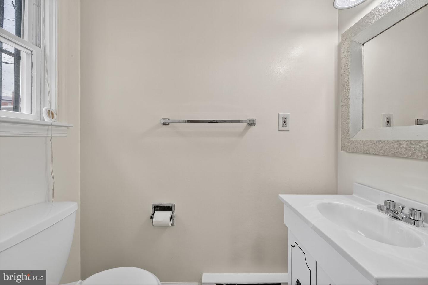 5720 5TH ST NE, WASHINGTON, District Of Columbia 20011, 3 Bedrooms Bedrooms, ,1 BathroomBathrooms,Residential,For sale,5720 5TH ST NE,DCDC2216658 MLS # DCDC2216658
