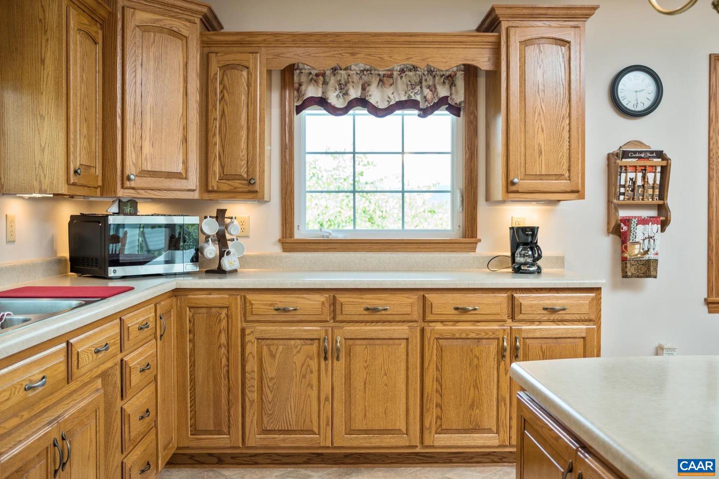 1640 PEA RIDGE RD, STANARDSVILLE, Virginia 22973, 5 Bedrooms Bedrooms, ,3 BathroomsBathrooms,Residential,For sale,1640 PEA RIDGE RD,668180 MLS # 668180