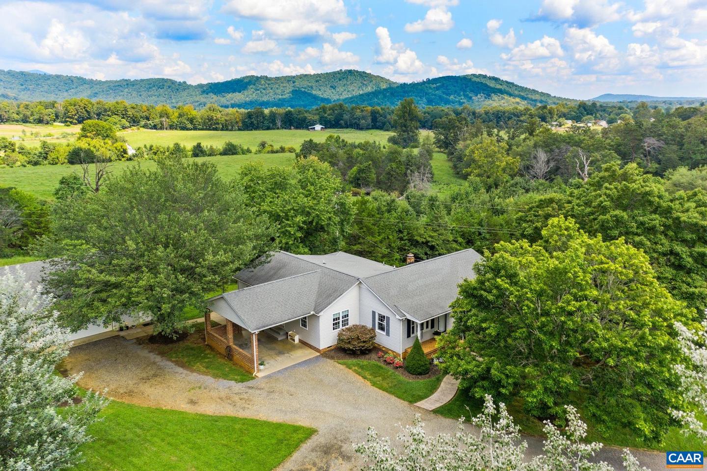 1640 PEA RIDGE RD, STANARDSVILLE, Virginia 22973, 5 Bedrooms Bedrooms, ,3 BathroomsBathrooms,Residential,For sale,1640 PEA RIDGE RD,668180 MLS # 668180
