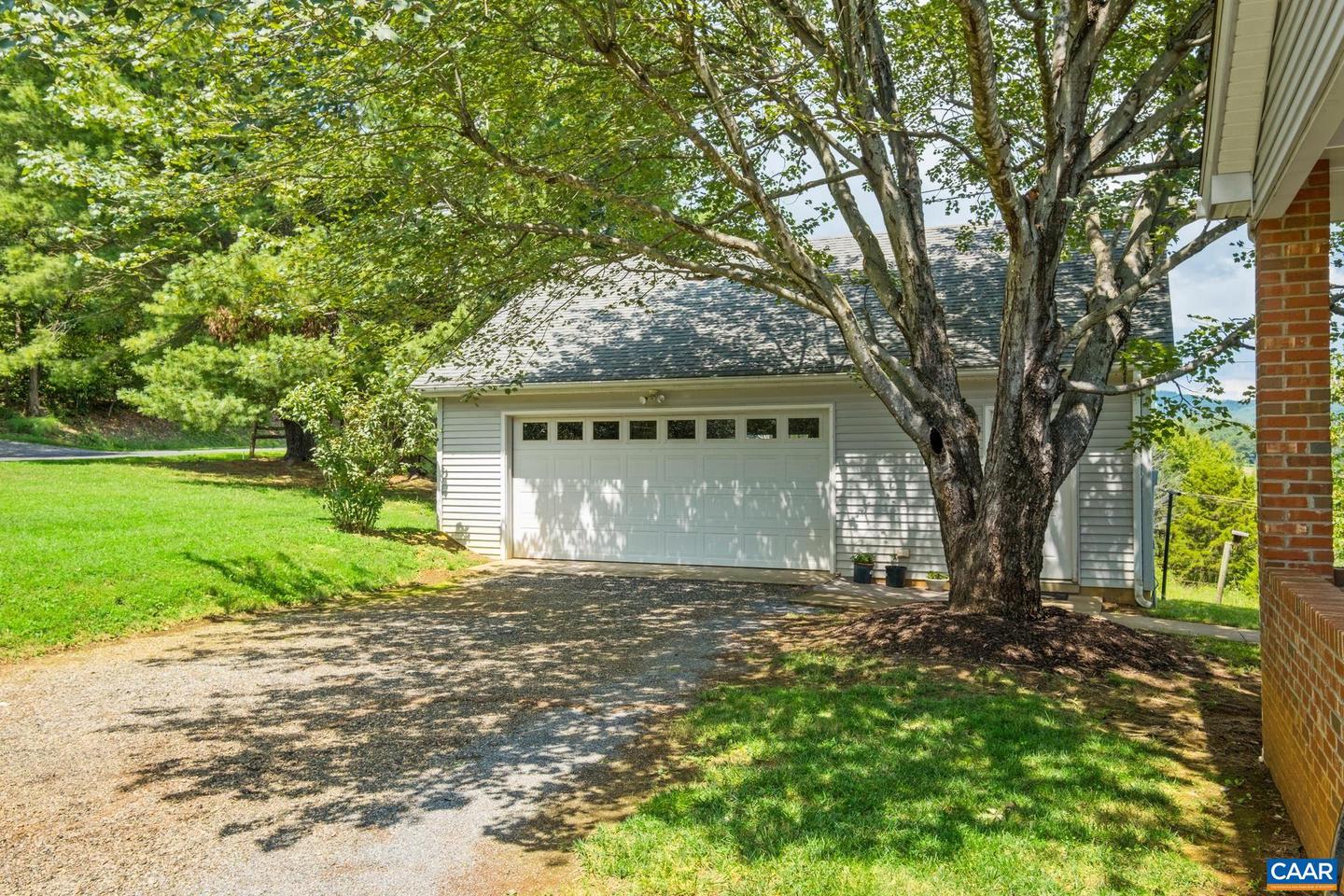 1640 PEA RIDGE RD, STANARDSVILLE, Virginia 22973, 5 Bedrooms Bedrooms, ,3 BathroomsBathrooms,Residential,For sale,1640 PEA RIDGE RD,668180 MLS # 668180