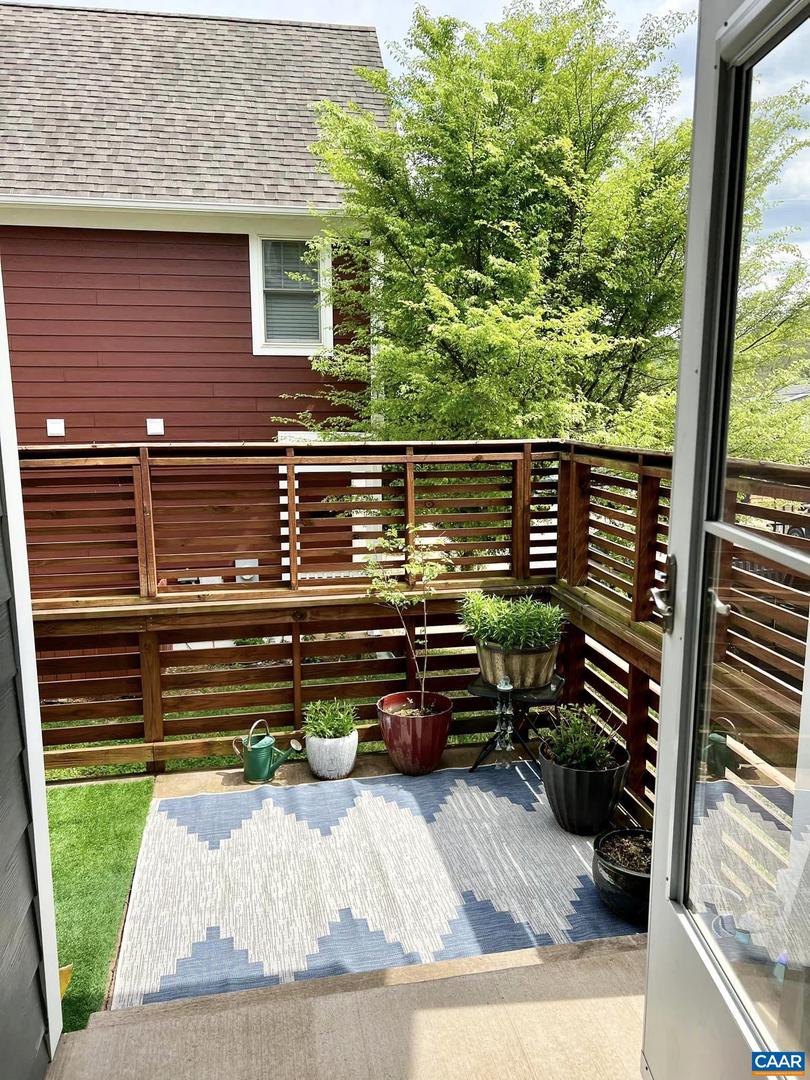 516 RIVES ST, CHARLOTTESVILLE, Virginia 22902, 3 Bedrooms Bedrooms, ,2 BathroomsBathrooms,Residential,For sale,516 RIVES ST,668182 MLS # 668182