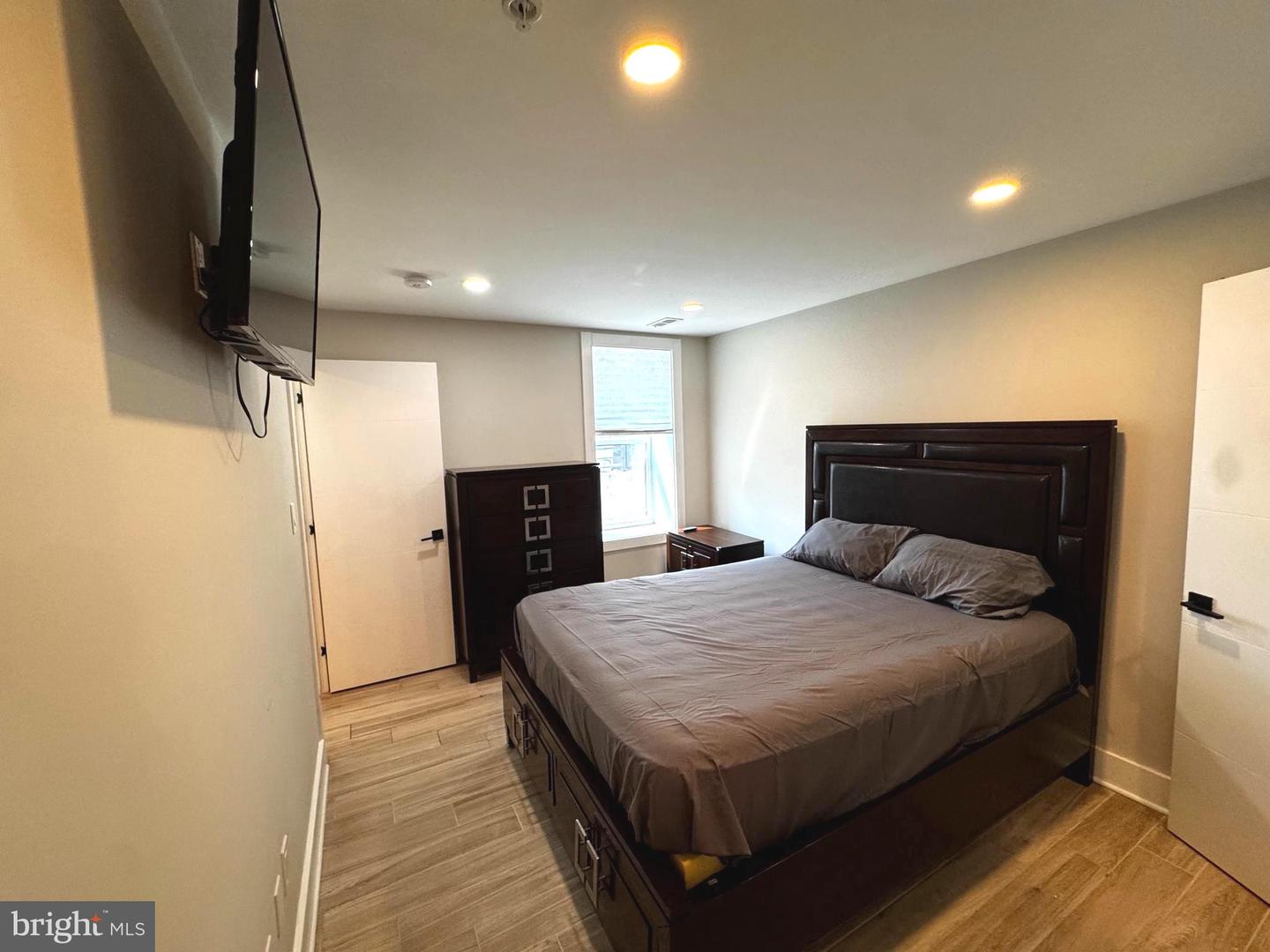1821 I ST NE #3, WASHINGTON, District Of Columbia 20002, 2 Bedrooms Bedrooms, ,2 BathroomsBathrooms,Residential,For sale,1821 I ST NE #3,DCDC2216664 MLS # DCDC2216664