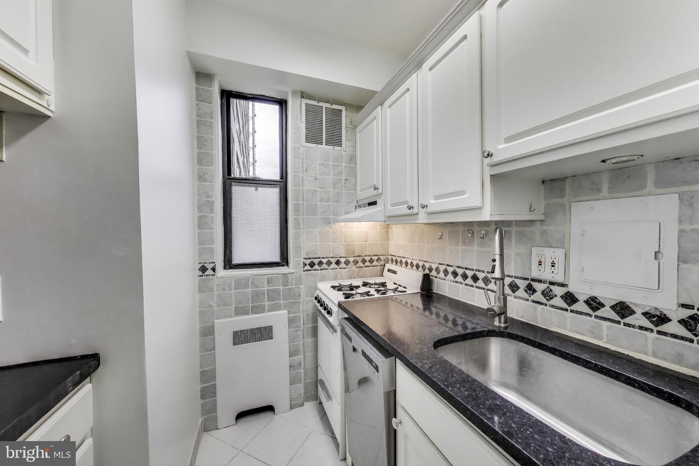 1 SCOTT CIR NW #121, WASHINGTON, District Of Columbia 20036, 1 Bedroom Bedrooms, ,1 BathroomBathrooms,Residential,For sale,1 SCOTT CIR NW #121,DCDC2216640 MLS # DCDC2216640