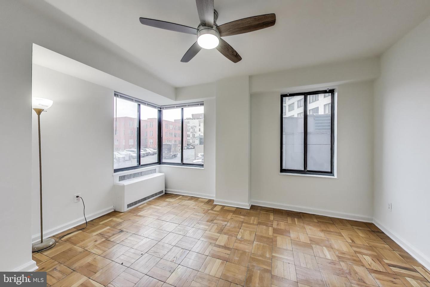 1 SCOTT CIR NW #121, WASHINGTON, District Of Columbia 20036, 1 Bedroom Bedrooms, ,1 BathroomBathrooms,Residential,For sale,1 SCOTT CIR NW #121,DCDC2216640 MLS # DCDC2216640