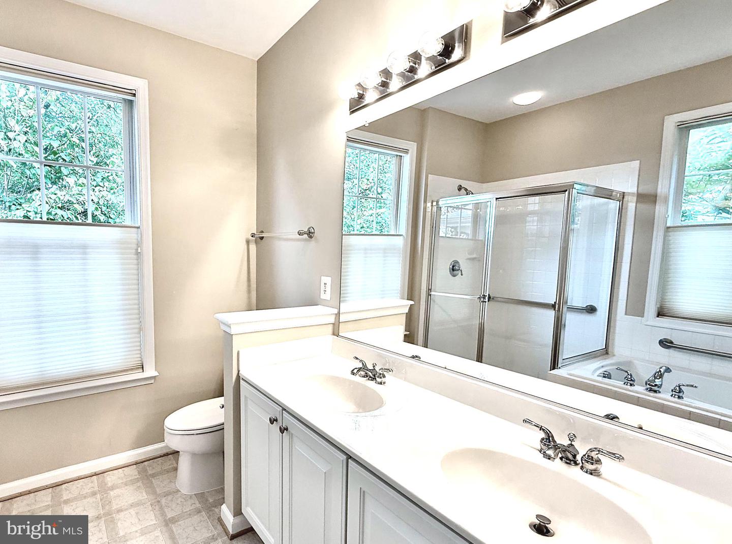 13737 HERITAGE VALLEY WAY, GAINESVILLE, Virginia 20155, 2 Bedrooms Bedrooms, ,2 BathroomsBathrooms,Residential,For sale,13737 HERITAGE VALLEY WAY,VAPW2102602 MLS # VAPW2102602
