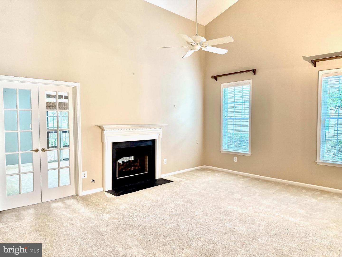 13737 HERITAGE VALLEY WAY, GAINESVILLE, Virginia 20155, 2 Bedrooms Bedrooms, ,2 BathroomsBathrooms,Residential,For sale,13737 HERITAGE VALLEY WAY,VAPW2102602 MLS # VAPW2102602