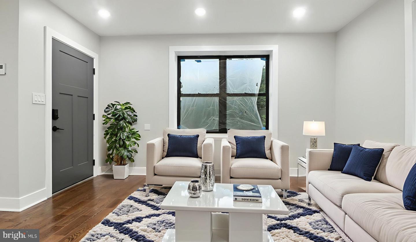 2256 HIGH ST SE #1, WASHINGTON, District Of Columbia 20020, 2 Bedrooms Bedrooms, ,2 BathroomsBathrooms,Residential,For sale,2256 HIGH ST SE #1,DCDC2216646 MLS # DCDC2216646