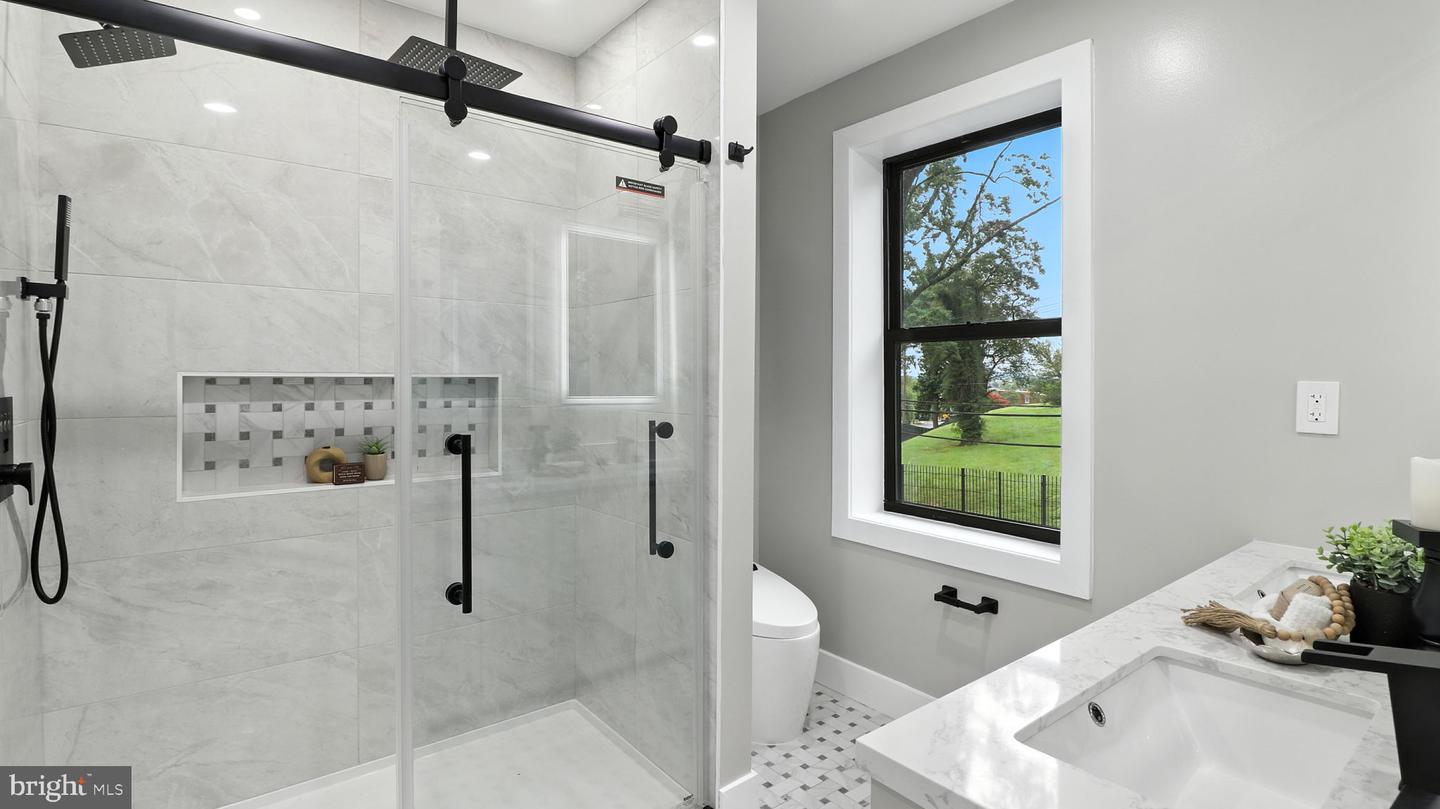 2256 HIGH ST SE #4, WASHINGTON, District Of Columbia 20020, 2 Bedrooms Bedrooms, ,2 BathroomsBathrooms,Residential,For sale,2256 HIGH ST SE #4,DCDC2216650 MLS # DCDC2216650