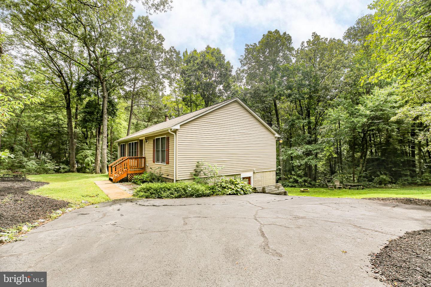 8396 WILSON CIR, KING GEORGE, Virginia 22485, 3 Bedrooms Bedrooms, ,3 BathroomsBathrooms,Residential,For sale,8396 WILSON CIR,VAKG2006926 MLS # VAKG2006926