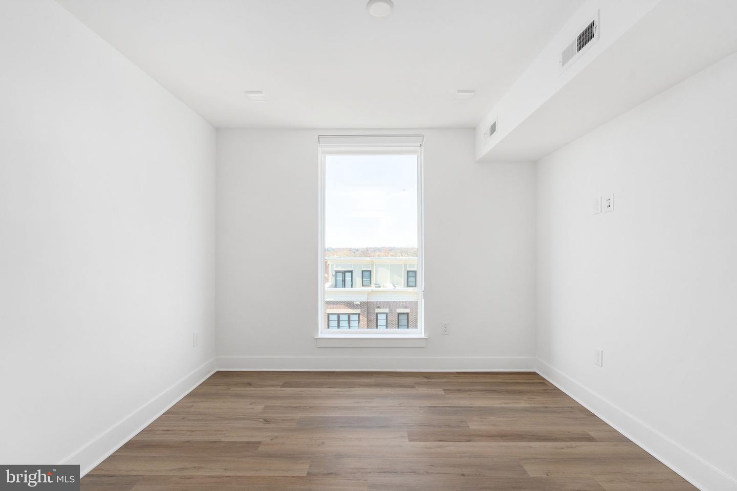 701 N HENRY ST #506, ALEXANDRIA, Virginia 22314, 1 Bedroom Bedrooms, ,1 BathroomBathrooms,Residential,For sale,701 N HENRY ST #506,VAAX2048968 MLS # VAAX2048968 701 N HENRY ST #506, ALEXANDRIA, Virginia 22314, 1 Bedroom Bedrooms, ,1 BathroomBathrooms,Residential,For sale,701 N HENRY ST #506,VAAX2048968 MLS # VAAX2048968