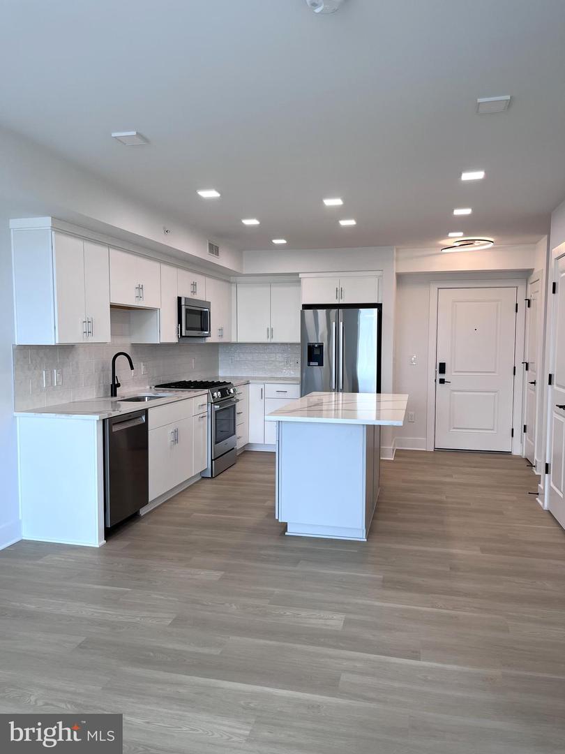 701 N HENRY ST #506, ALEXANDRIA, Virginia 22314, 1 Bedroom Bedrooms, ,1 BathroomBathrooms,Residential,For sale,701 N HENRY ST #506,VAAX2048968 MLS # VAAX2048968