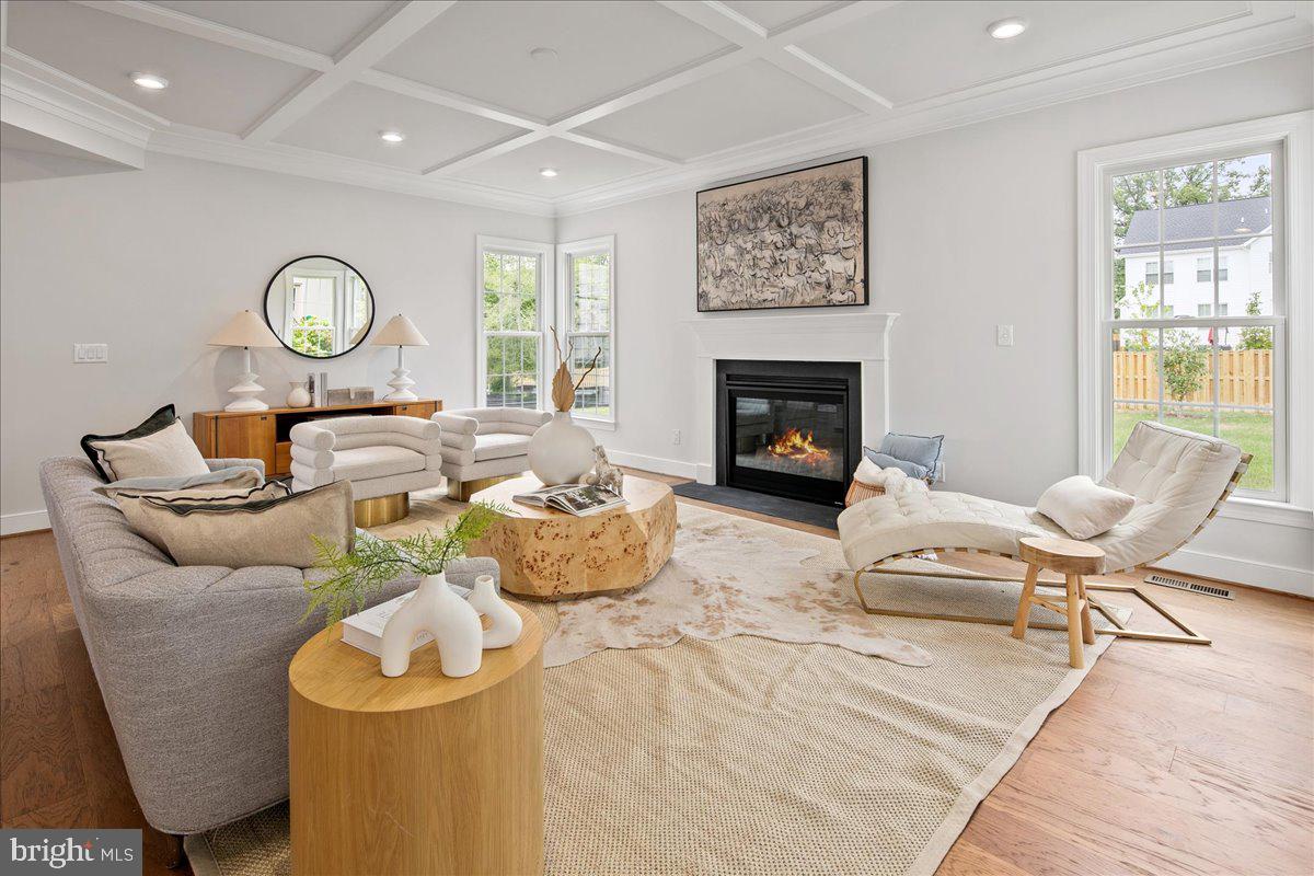 3608 CENTER DR, ALEXANDRIA, Virginia 22309, 5 Bedrooms Bedrooms, ,4 BathroomsBathrooms,Residential,For sale,3608 CENTER DR,VAFX2263150 MLS # VAFX2263150