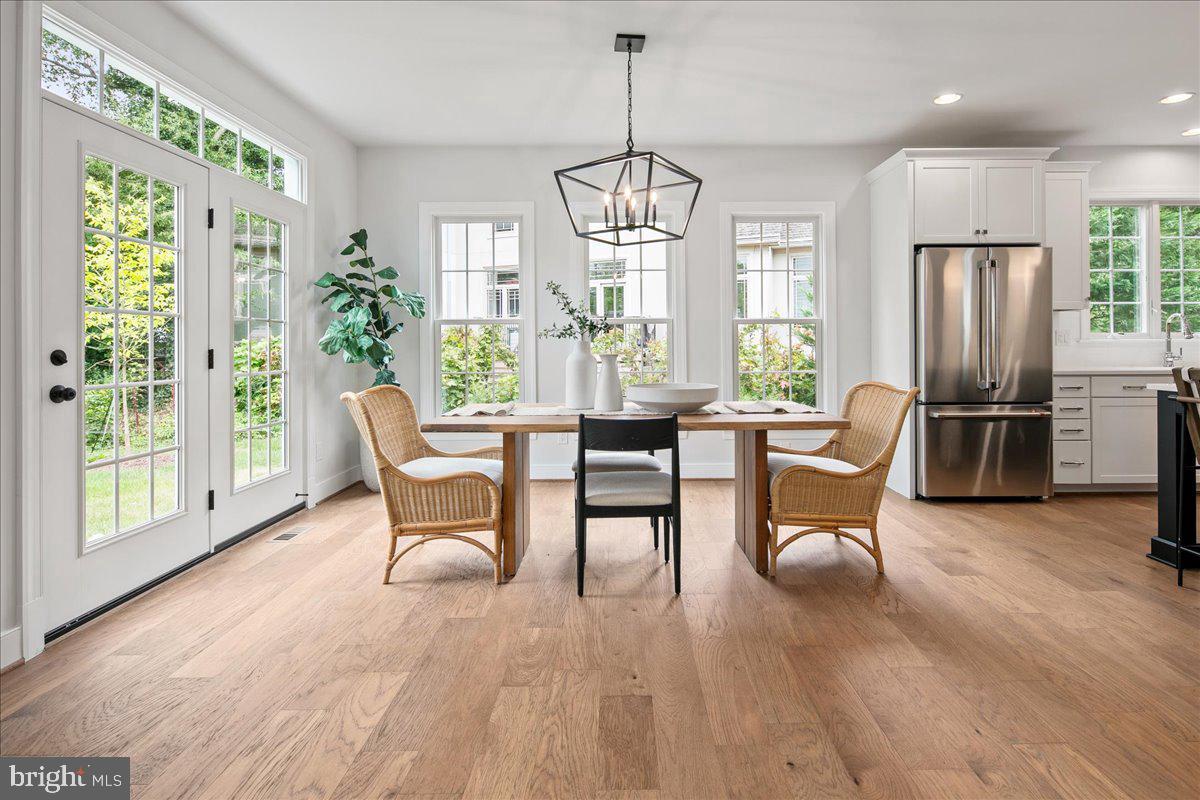 3608 CENTER DR, ALEXANDRIA, Virginia 22309, 5 Bedrooms Bedrooms, ,4 BathroomsBathrooms,Residential,For sale,3608 CENTER DR,VAFX2263150 MLS # VAFX2263150