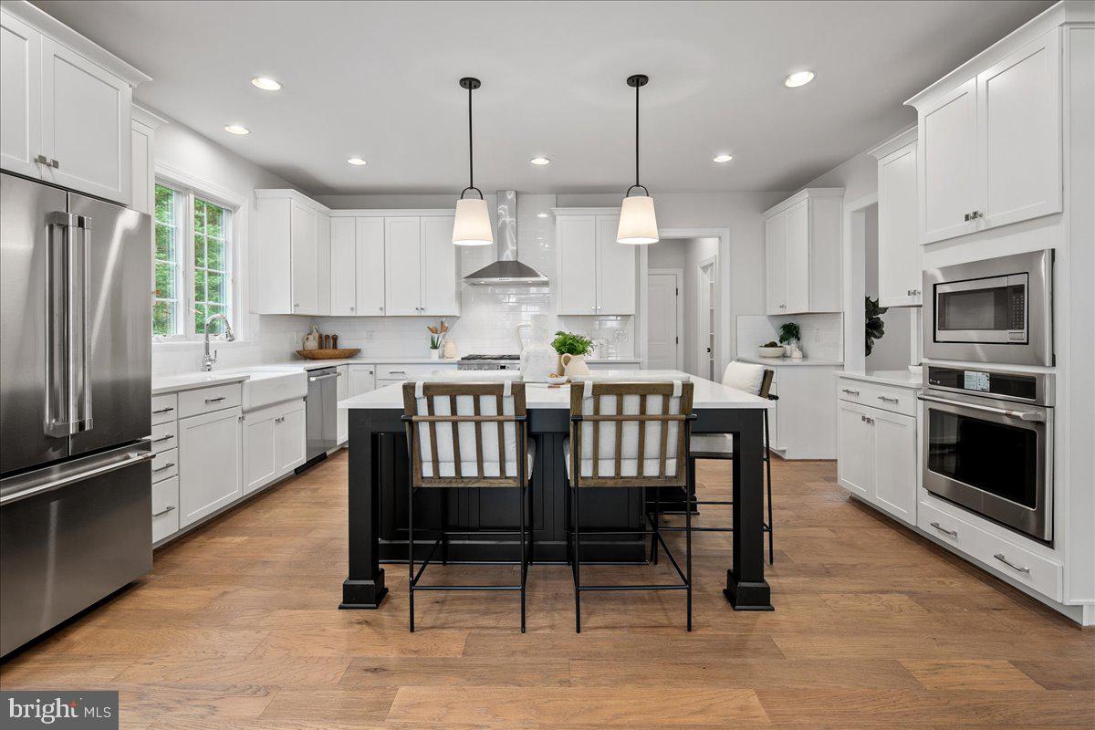 3608 CENTER DR, ALEXANDRIA, Virginia 22309, 5 Bedrooms Bedrooms, ,4 BathroomsBathrooms,Residential,For sale,3608 CENTER DR,VAFX2263150 MLS # VAFX2263150