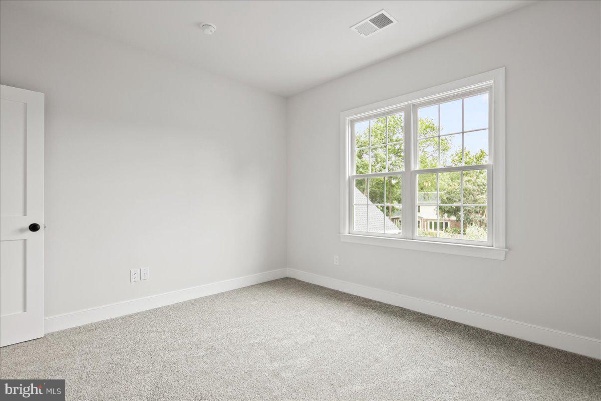 3608 CENTER DR, ALEXANDRIA, Virginia 22309, 5 Bedrooms Bedrooms, ,4 BathroomsBathrooms,Residential,For sale,3608 CENTER DR,VAFX2263150 MLS # VAFX2263150