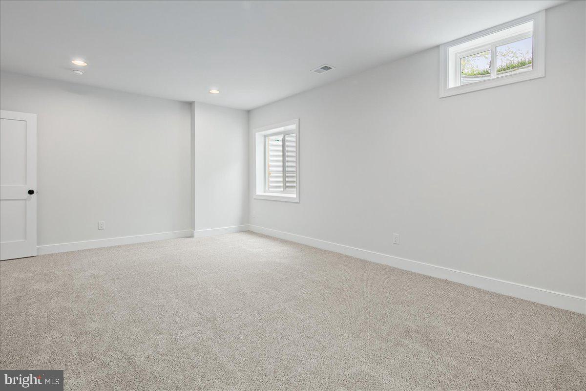 3608 CENTER DR, ALEXANDRIA, Virginia 22309, 5 Bedrooms Bedrooms, ,4 BathroomsBathrooms,Residential,For sale,3608 CENTER DR,VAFX2263150 MLS # VAFX2263150